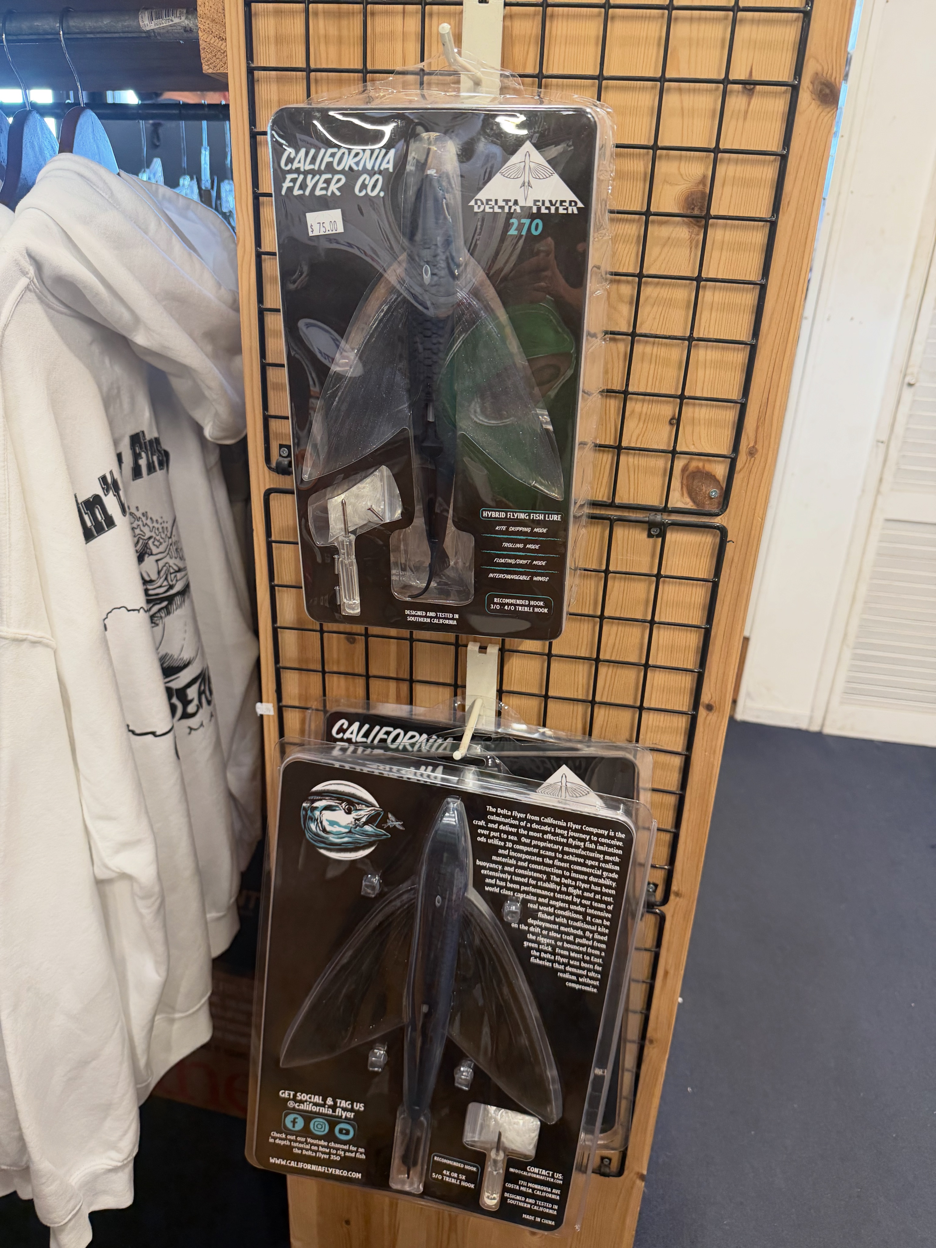 california flying fish lure Nomad Design Slipstream Lures the through body rigging means it can be rigged like a conventional skirted lure to slide up the leader when fighting a fish California Flyers now at Pacific