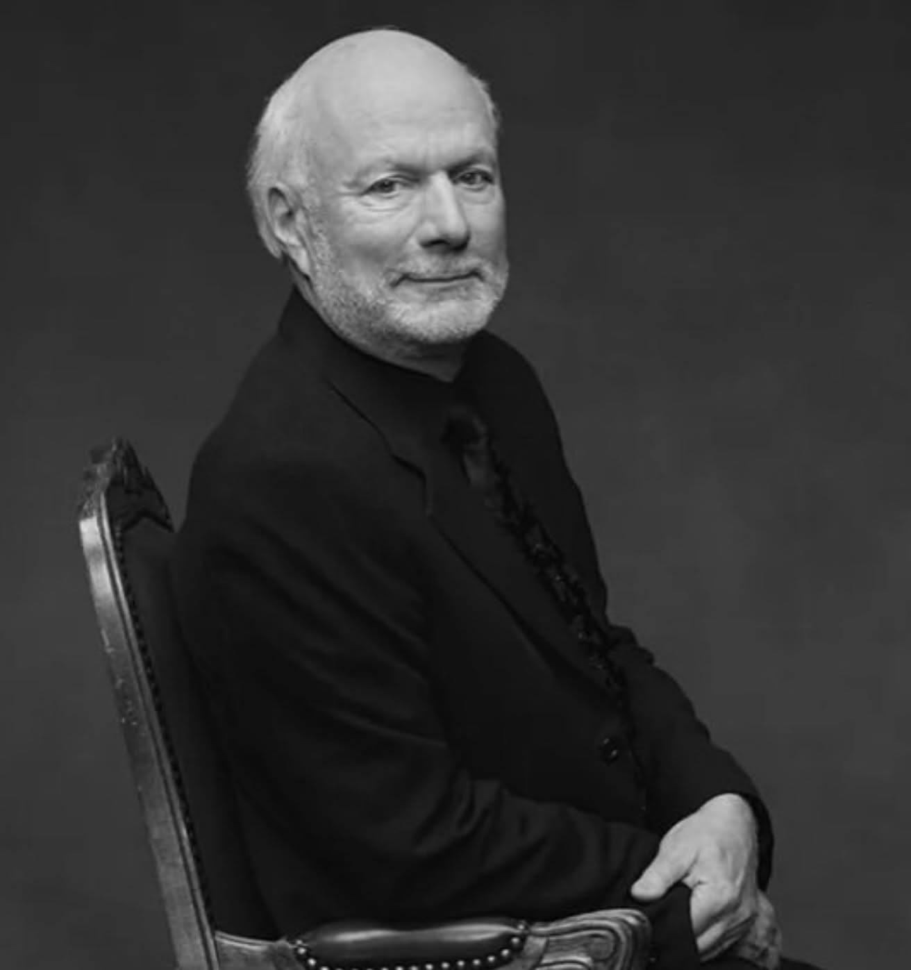 James Burrows directed many sitcoms including Cheers and Frasier