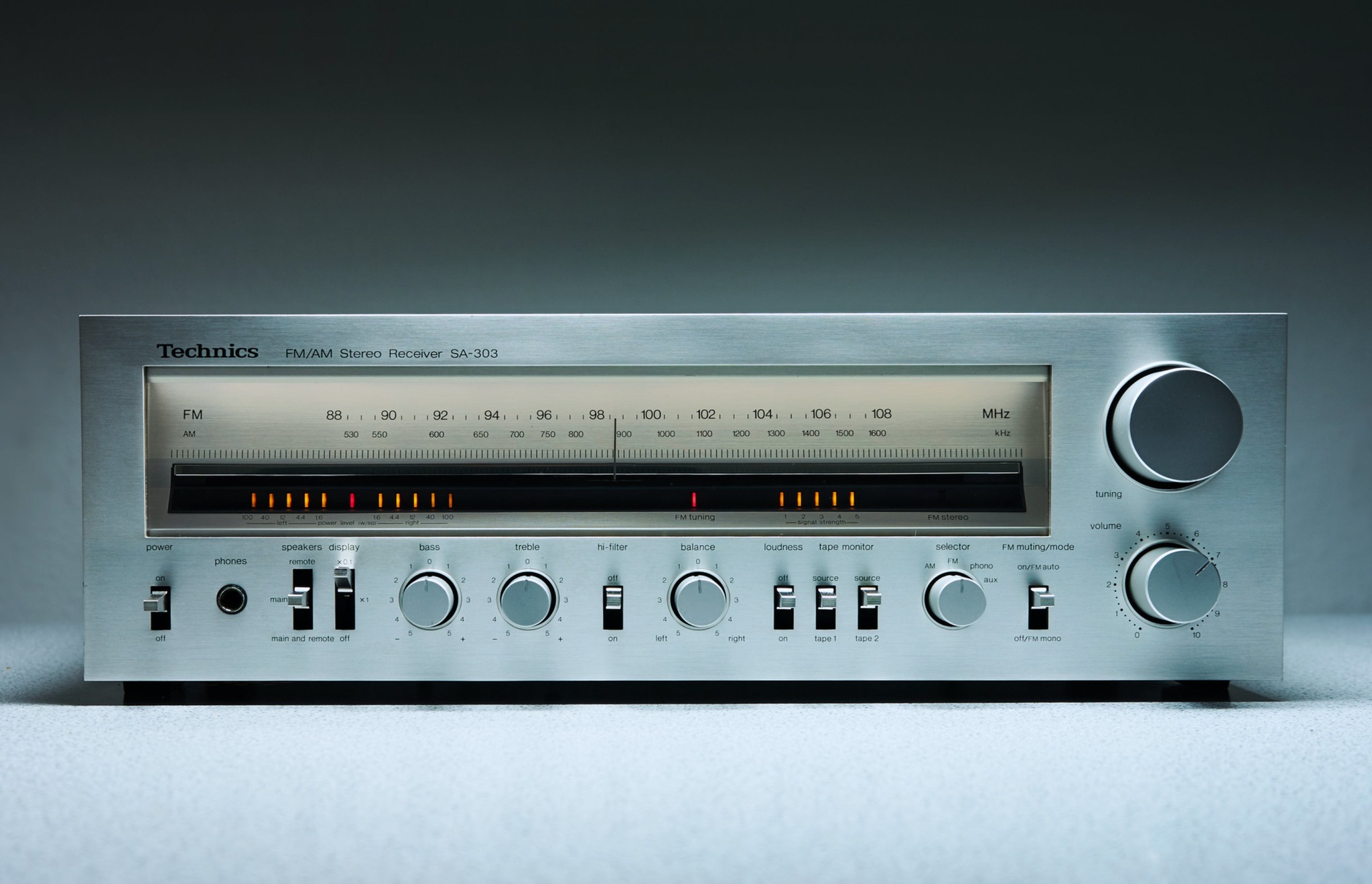 Audio - Technics SA 303 Stereo Receiver 1980 A youngtimer receiver
