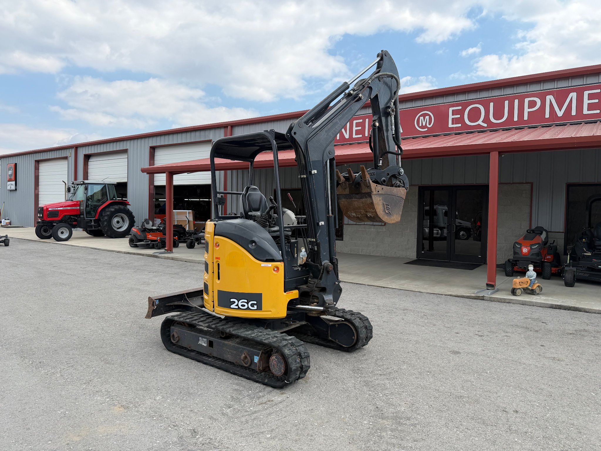 2019 John Deere 26G mini excavator with thumb - 6000 lbs - Commercial ...