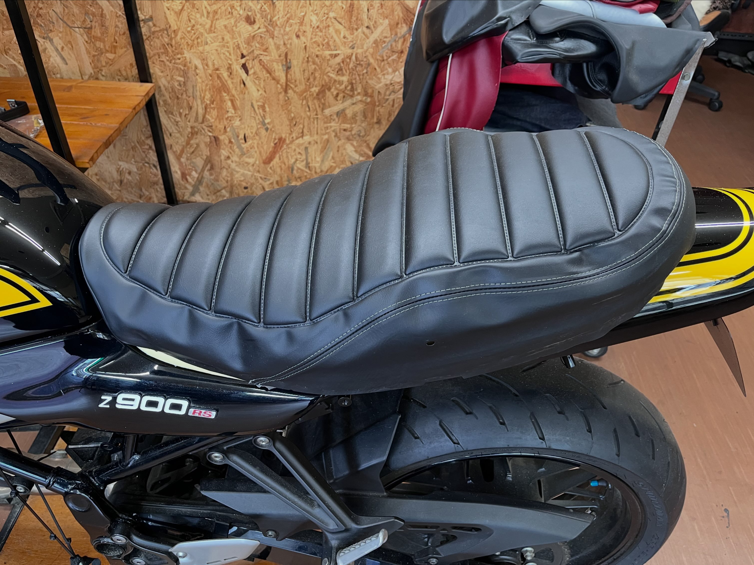Z900RS シート表皮 アシヤシート サウンドユートピアアシヤ 別注
