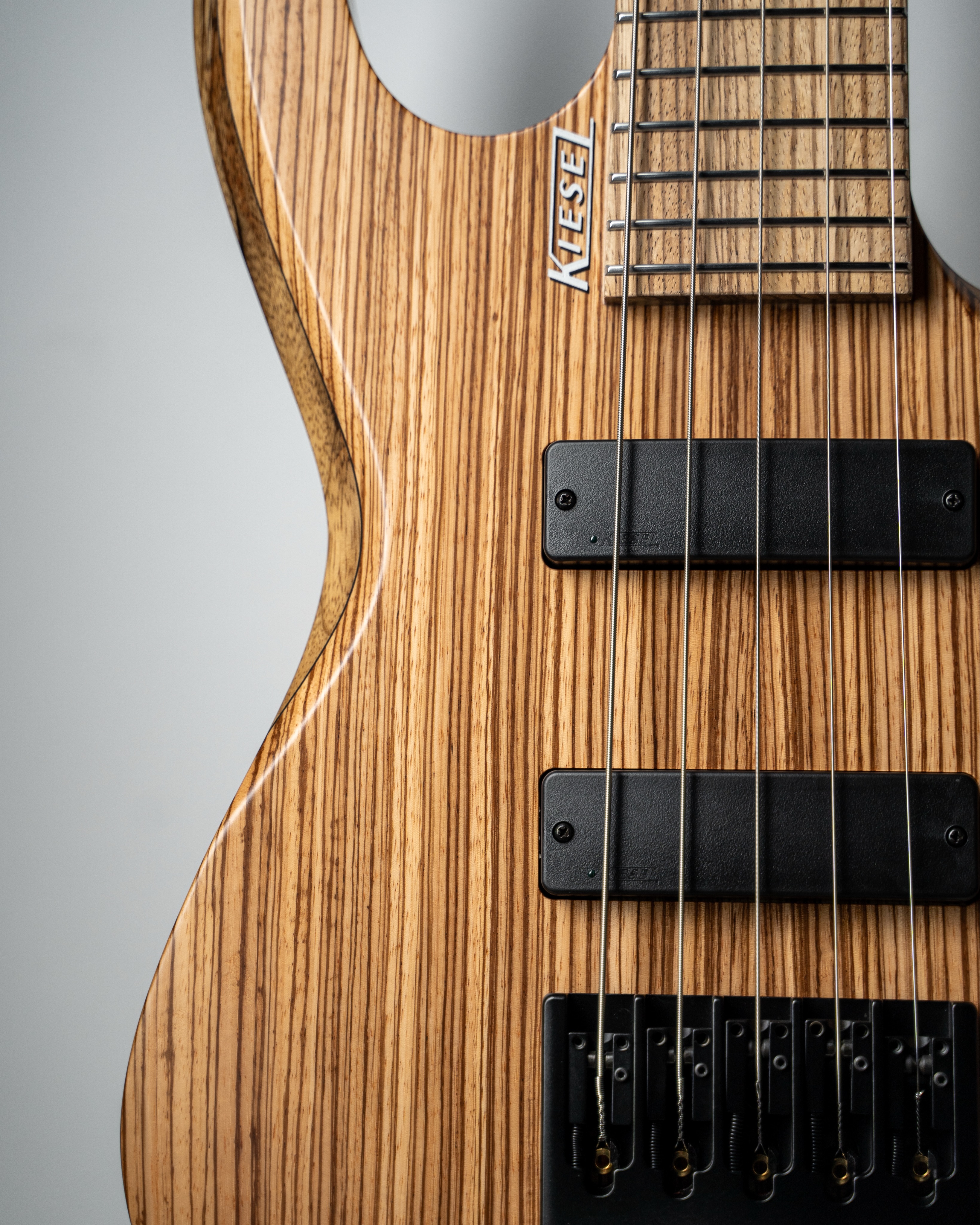 Kiesel - DC600 (Lefty) in vintage yellow cali-burst over flamed
