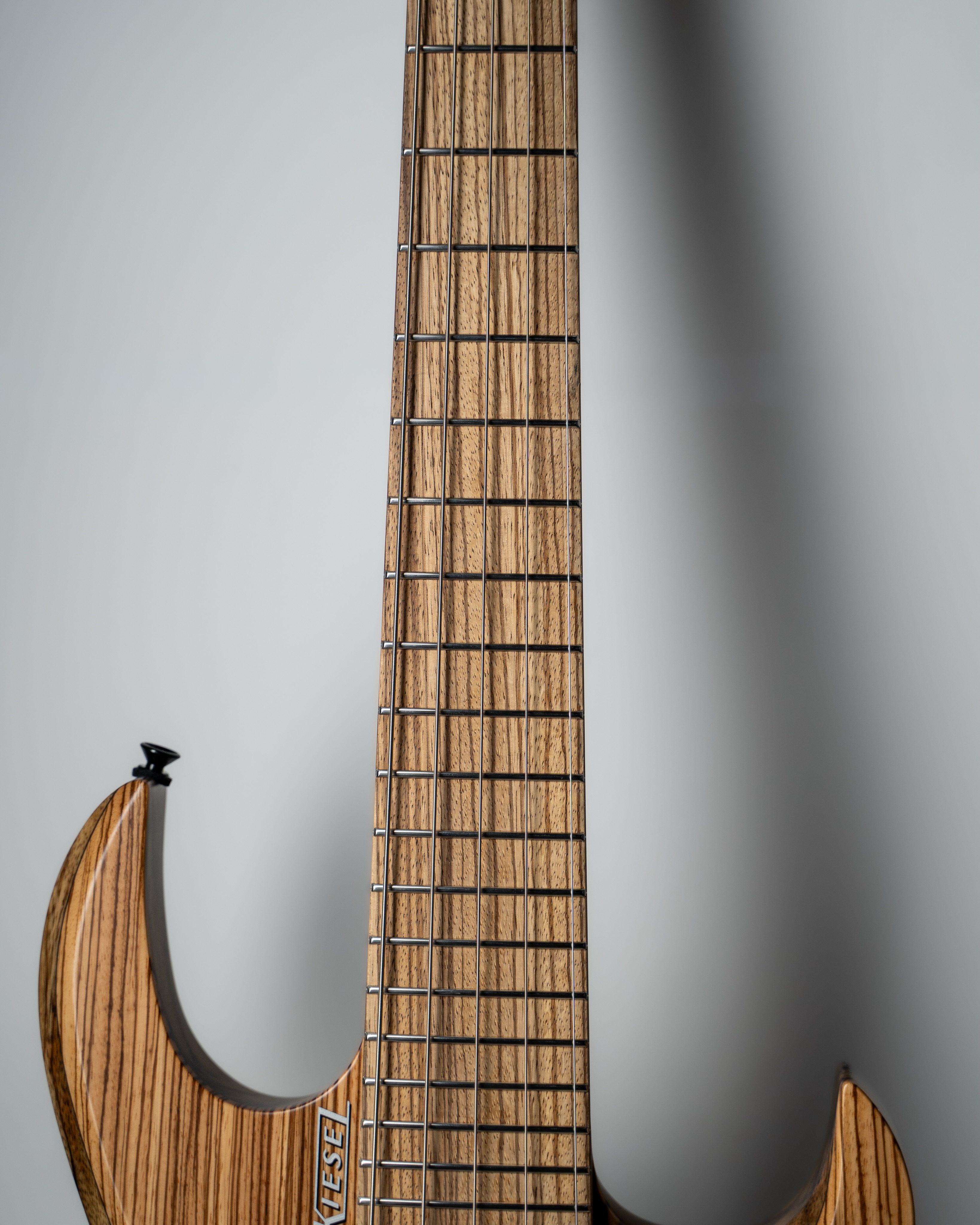 Kiesel - DC600 (Lefty) in vintage yellow cali-burst over flamed