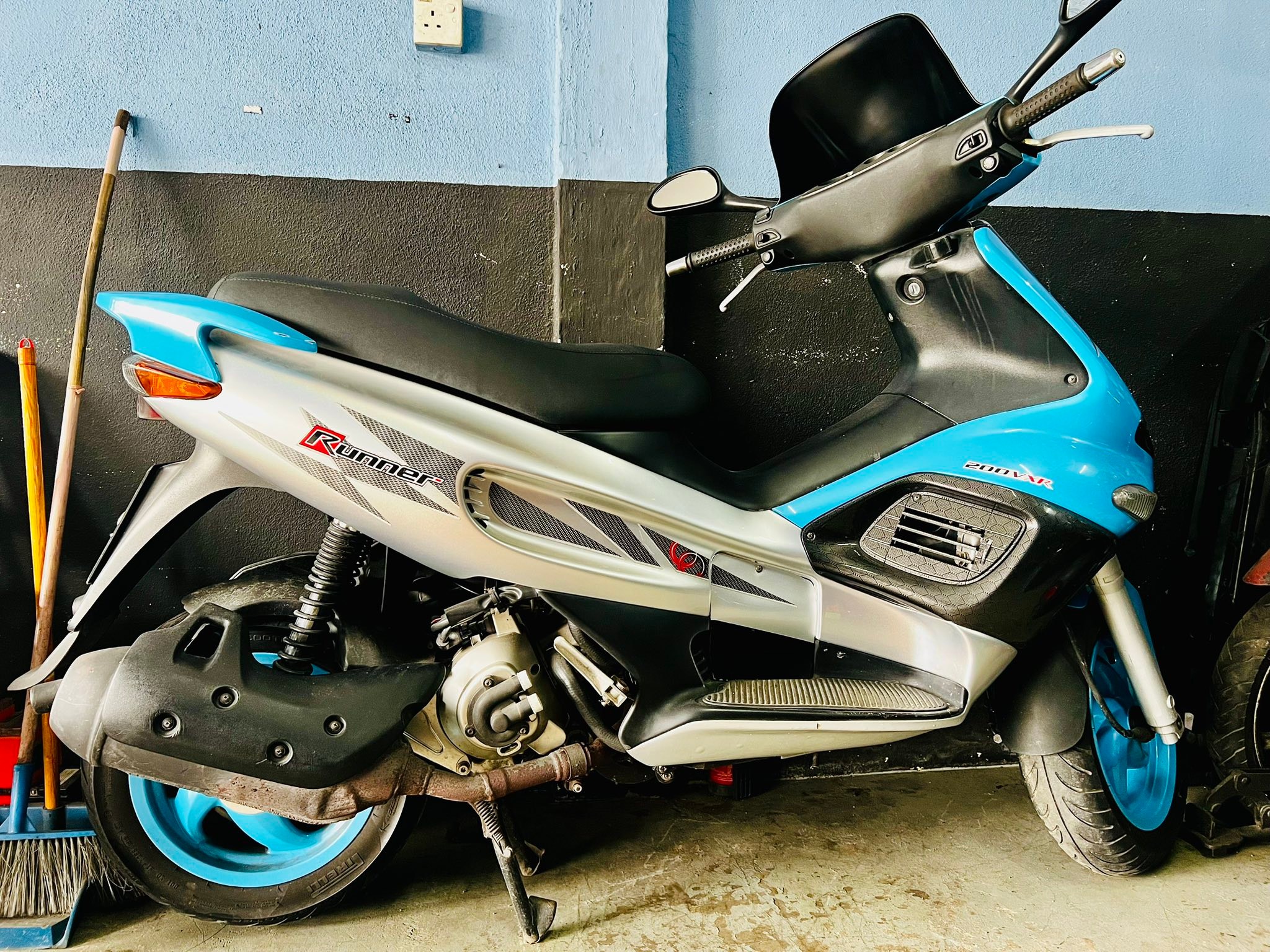 SCRATCH❗️ 2002 Gilera VXR 200 for sale in turquoise blue