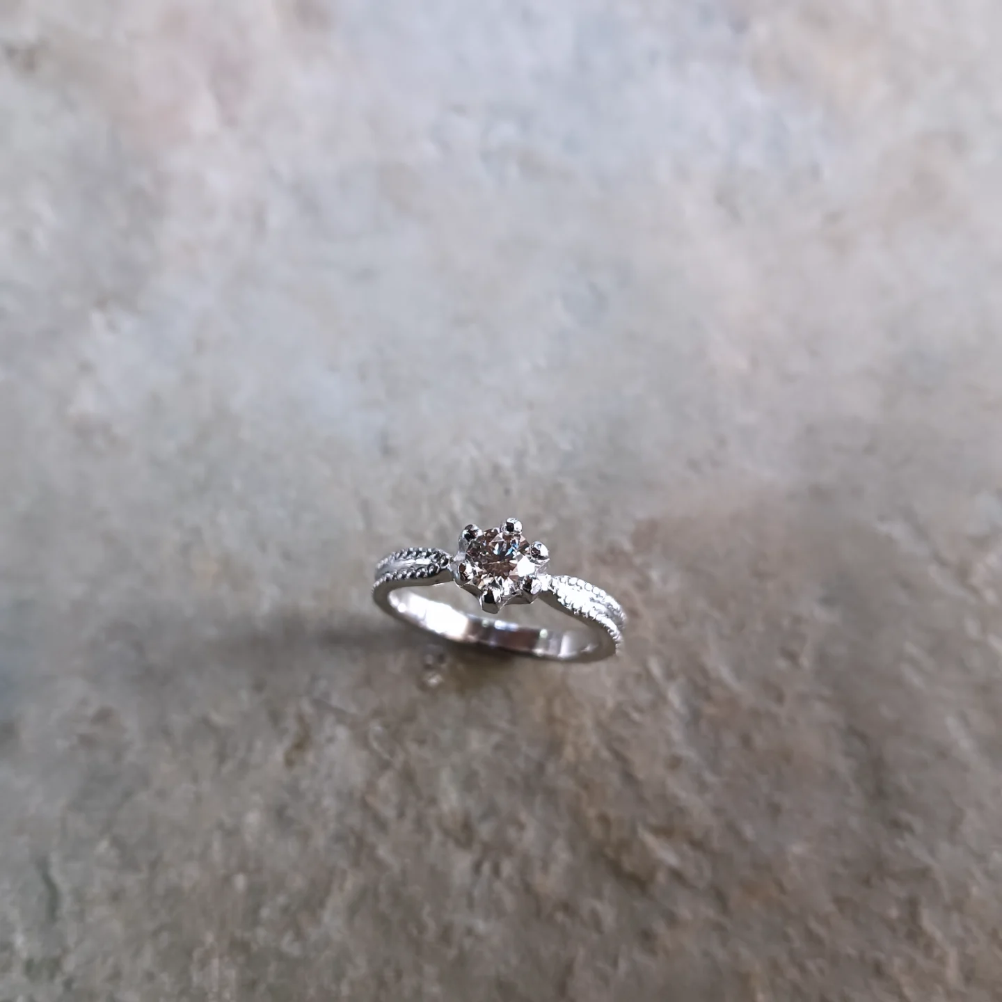 イドアートジュエリー (@iddoartjewelry2001) • Facebook