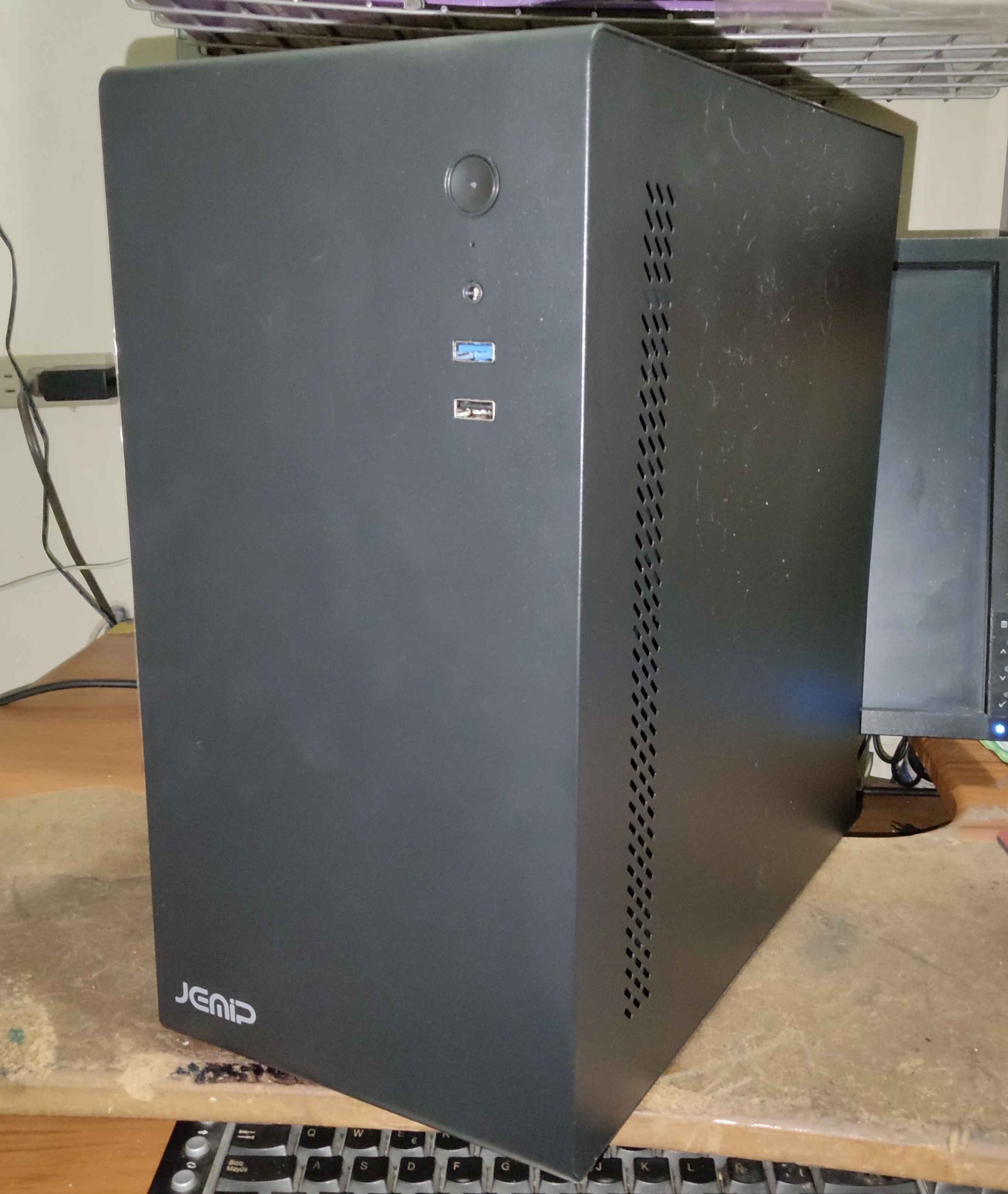 Case sencillo Pc - Computer Cases - Punto Fijo | Facebook Marketplace ...