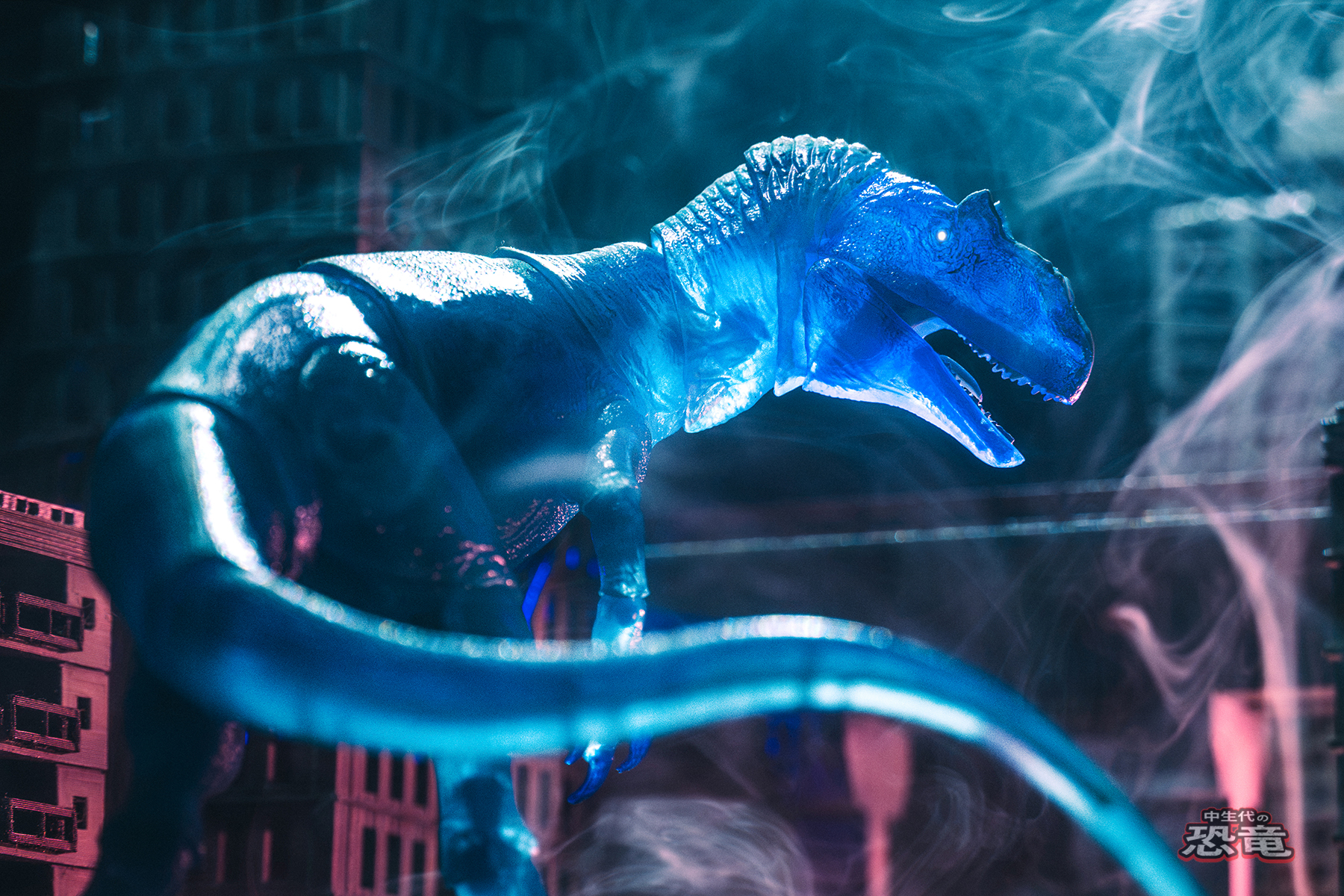 THE ATOMIC ALLOSAURUS HAS MADE LANDFALL IN THE US! Today we have a