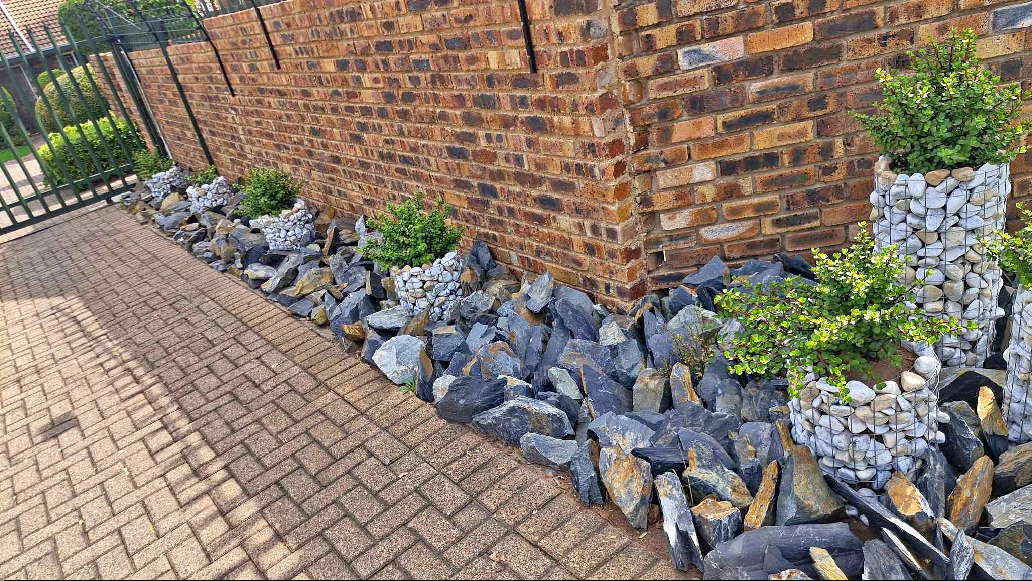 Display Dump Rock and Crushed stones for garden display at R900 per ...