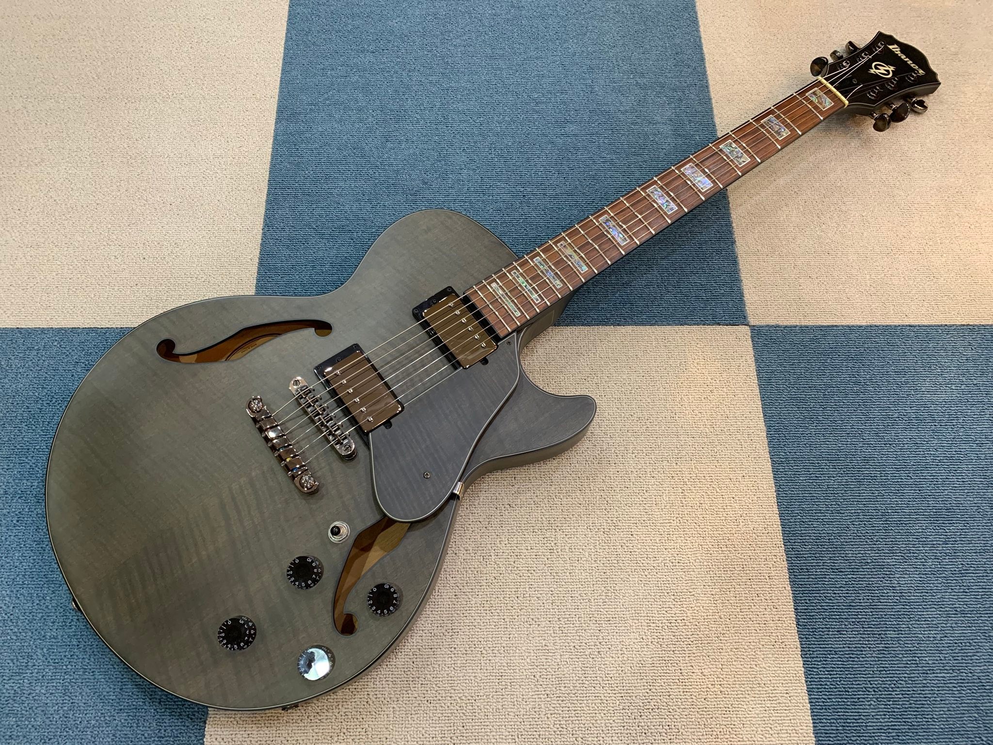 USED Ibanez AGS83B 販売価格 ¥55,000(税込) 艶消し塗装でアンティーク