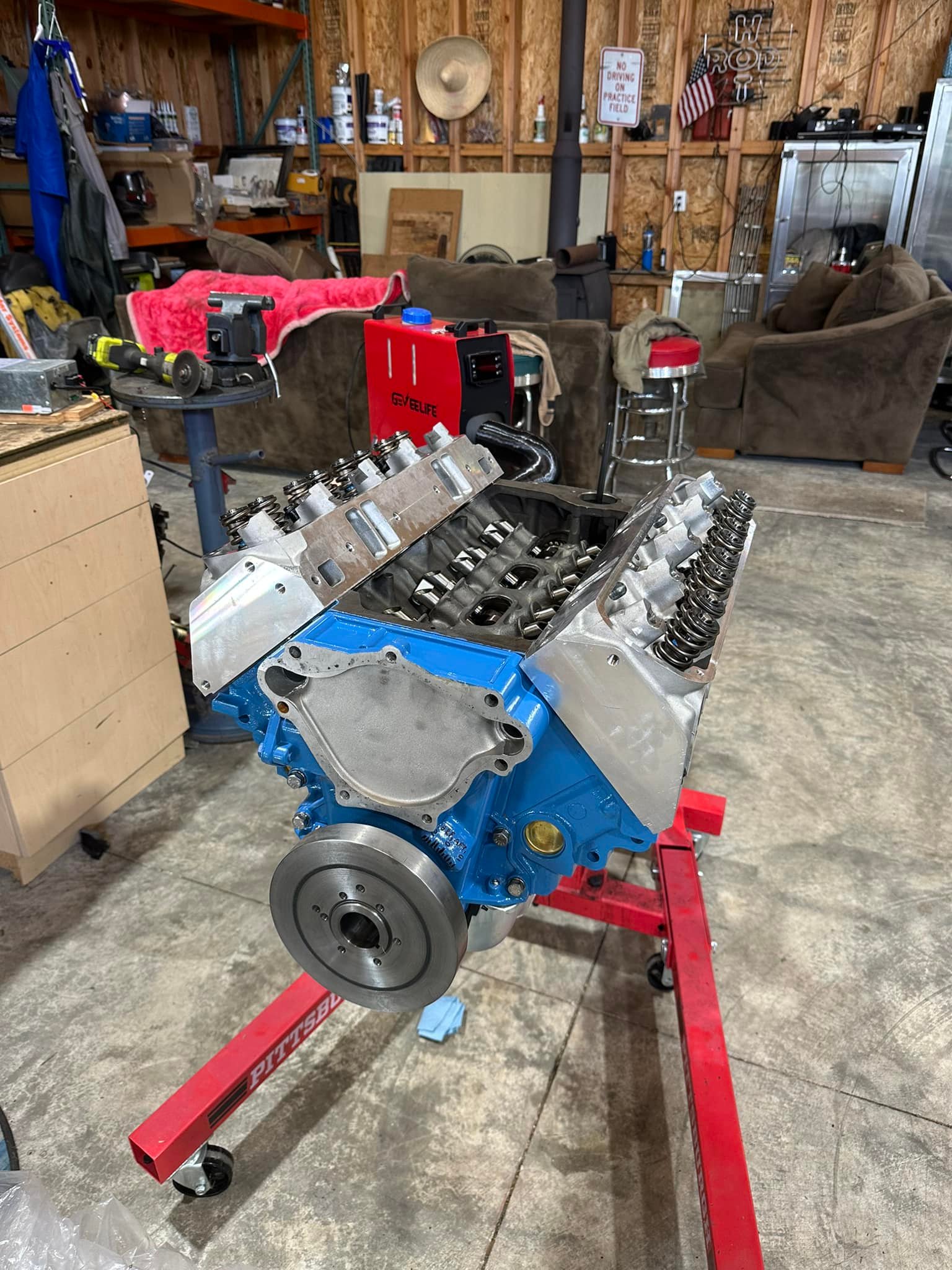 Mopar Small Block Cylinder Heads | Facebook