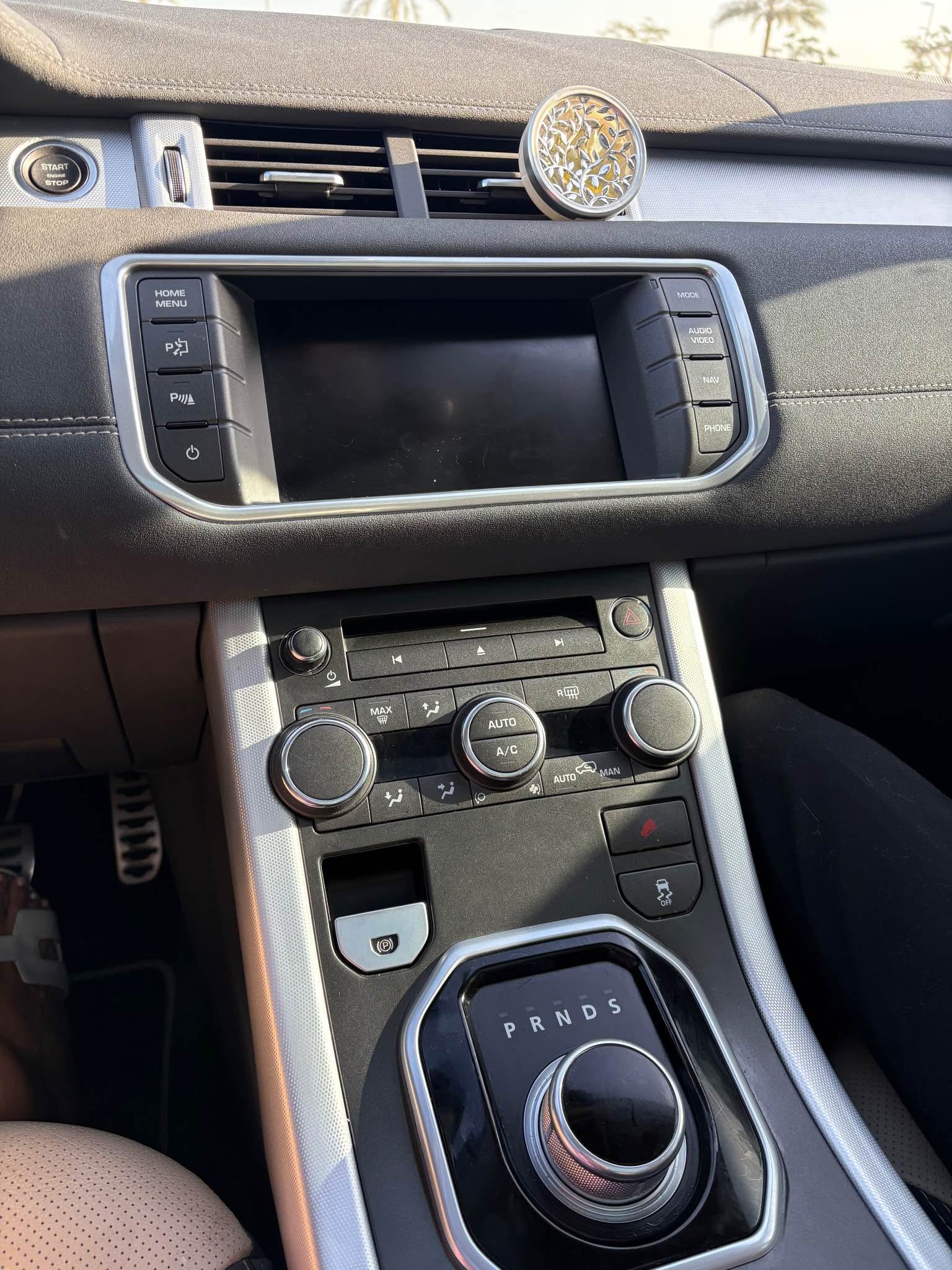 Pink Range Rover Evoque - Cars & Trucks - Dubai, United Arab Emirates ...