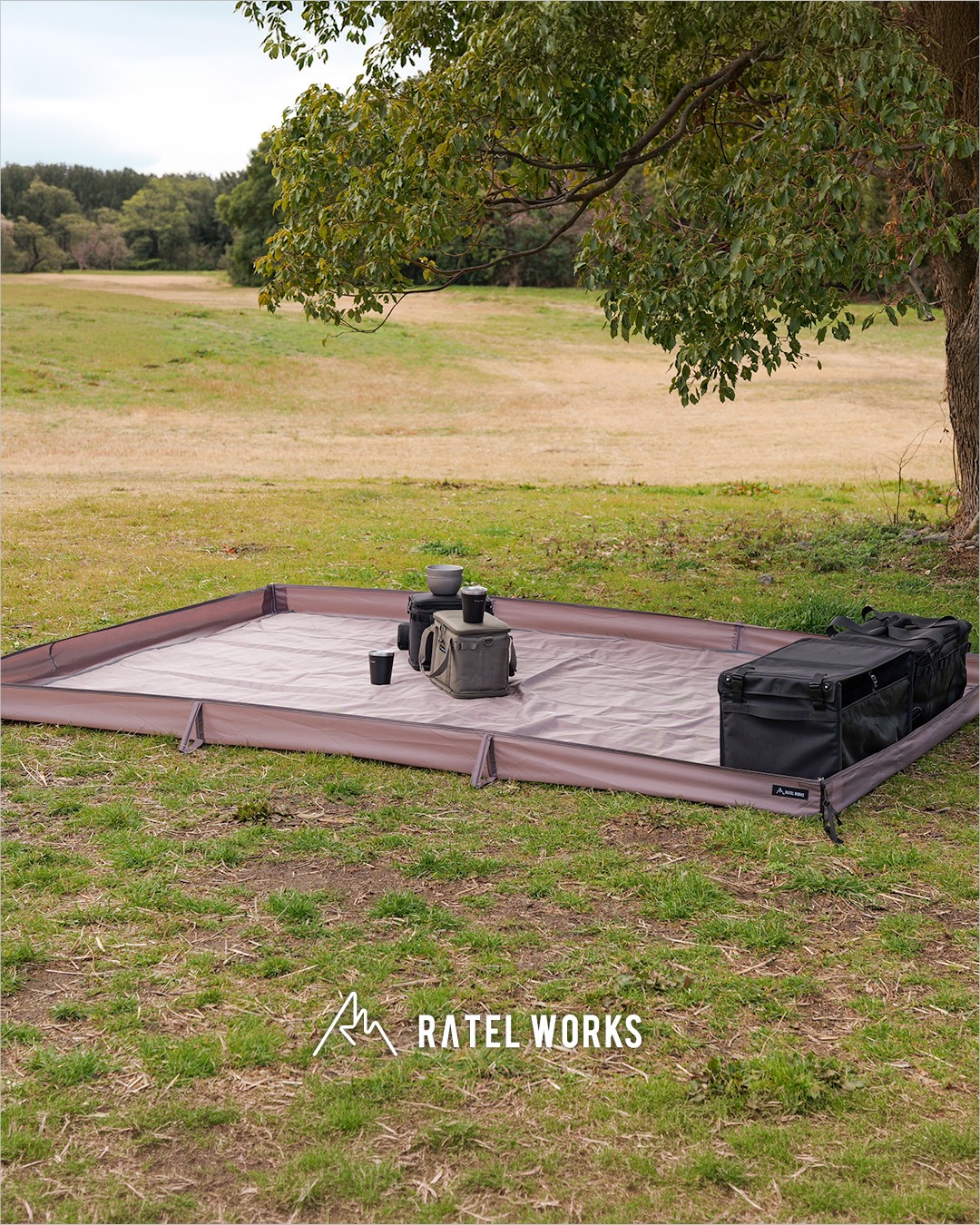 LIVING FLOOR SHEET 予約受付中 // しばらく欠品していた 「LIVING
