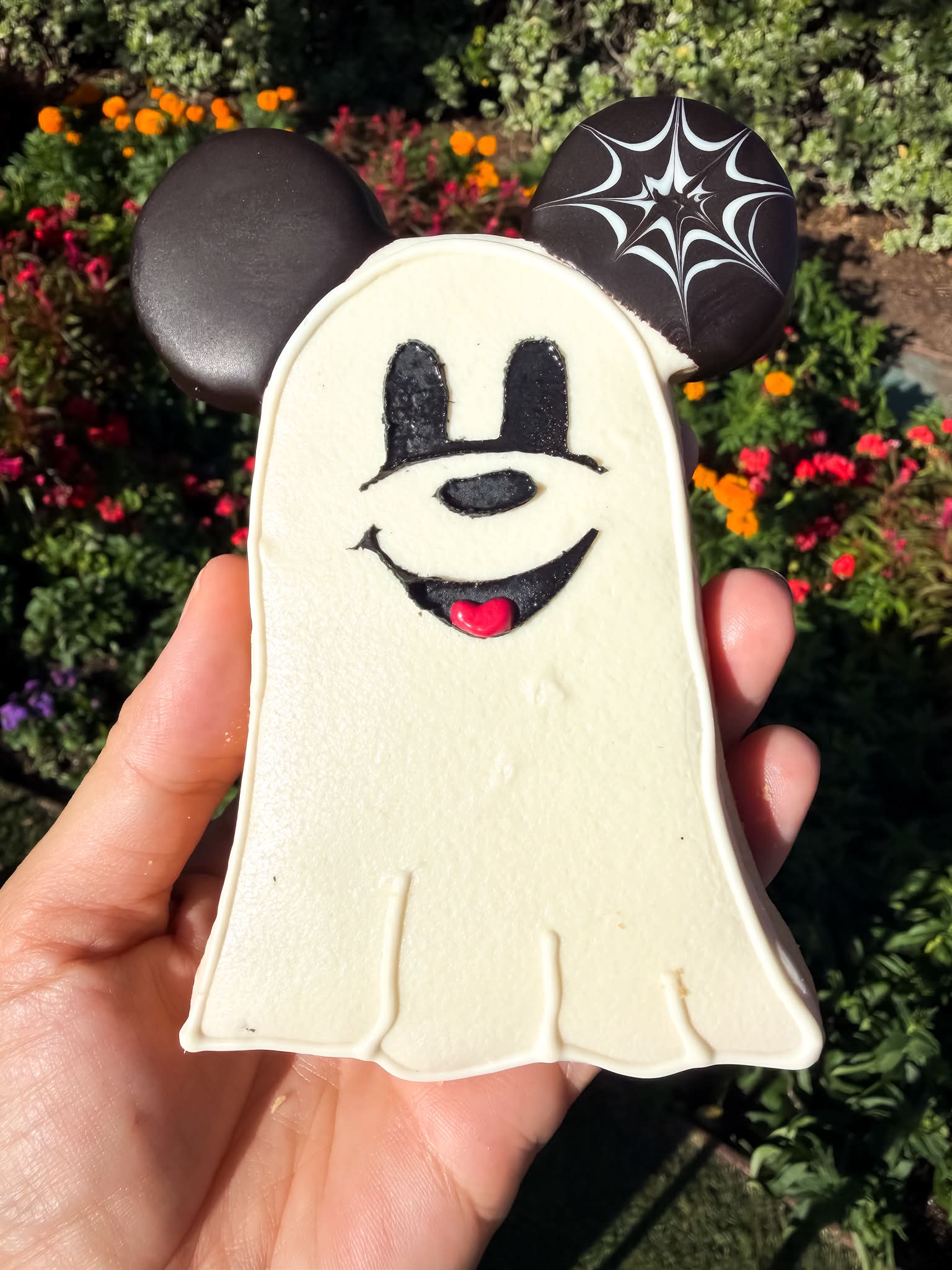 The New Mickey-shaped Ghost Cookie from Jolly Holiday Bakery Cafe