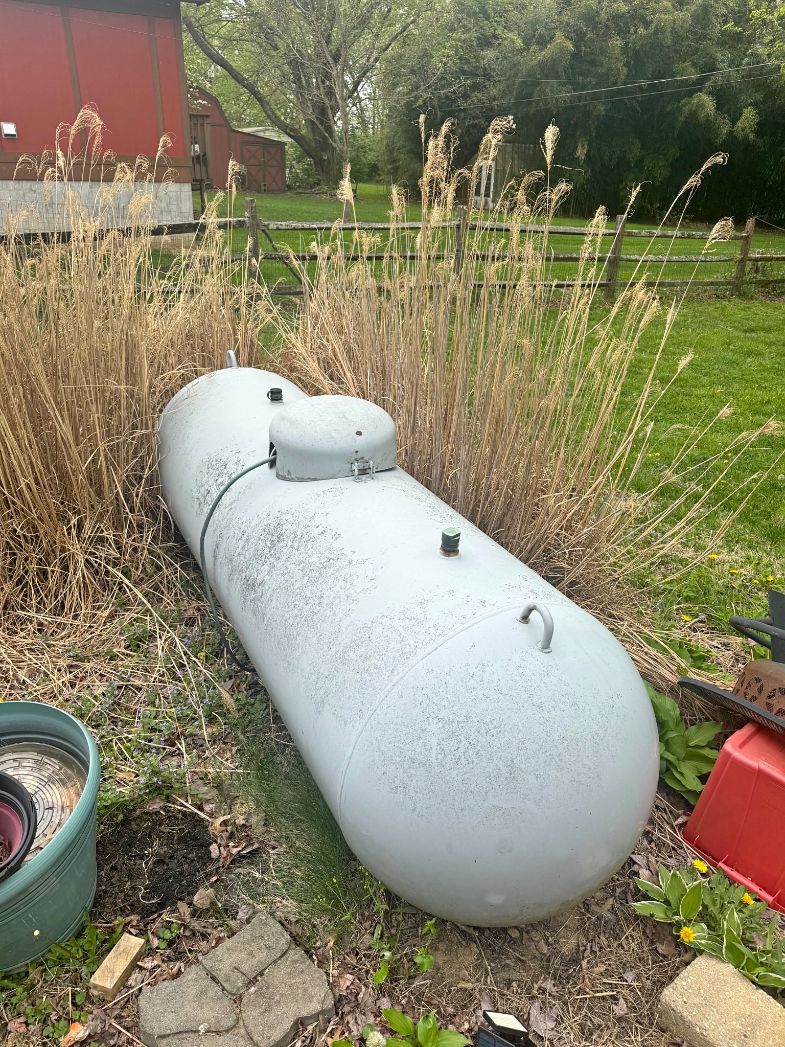 Full 320 Gallon Propane Tank - Water Storage & Rain Barrels ...