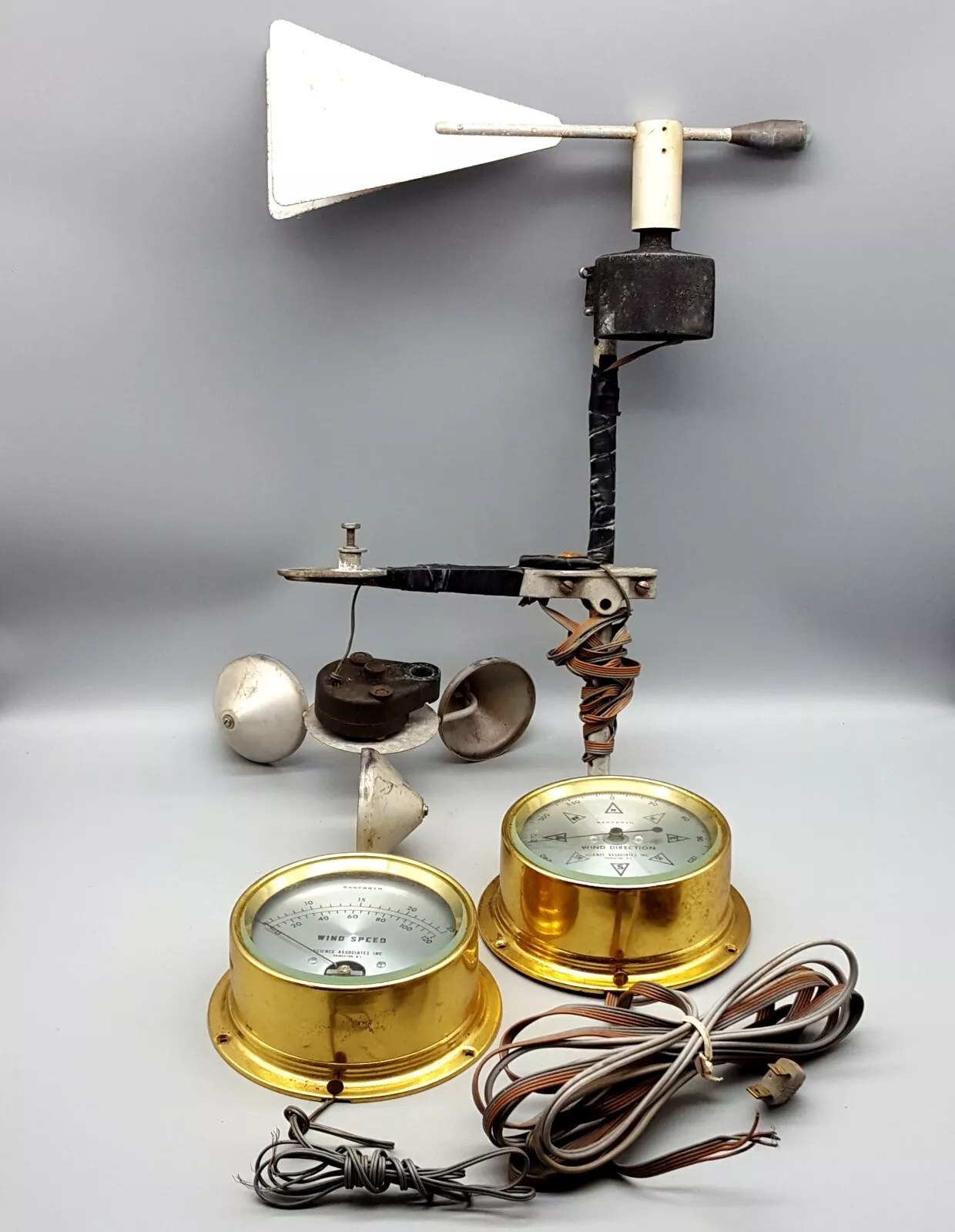 Cyclone Performance Weather Instruments | Cannon Beach OR