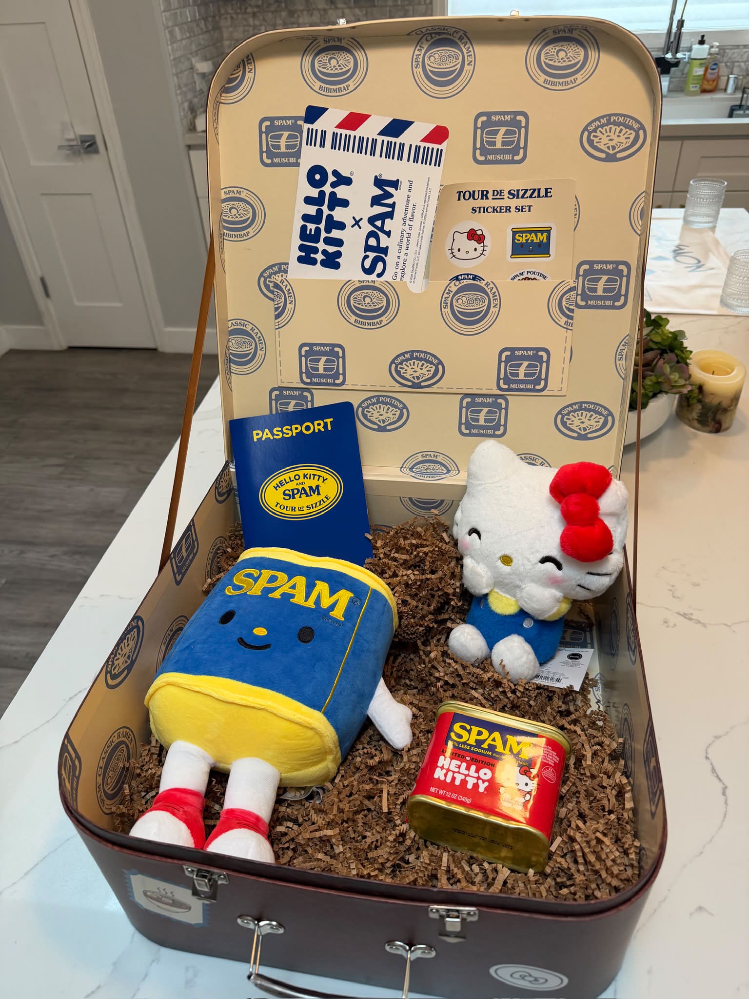 Hello Kitty x SPAM SPAM has teamed up with Hello Kitty for the