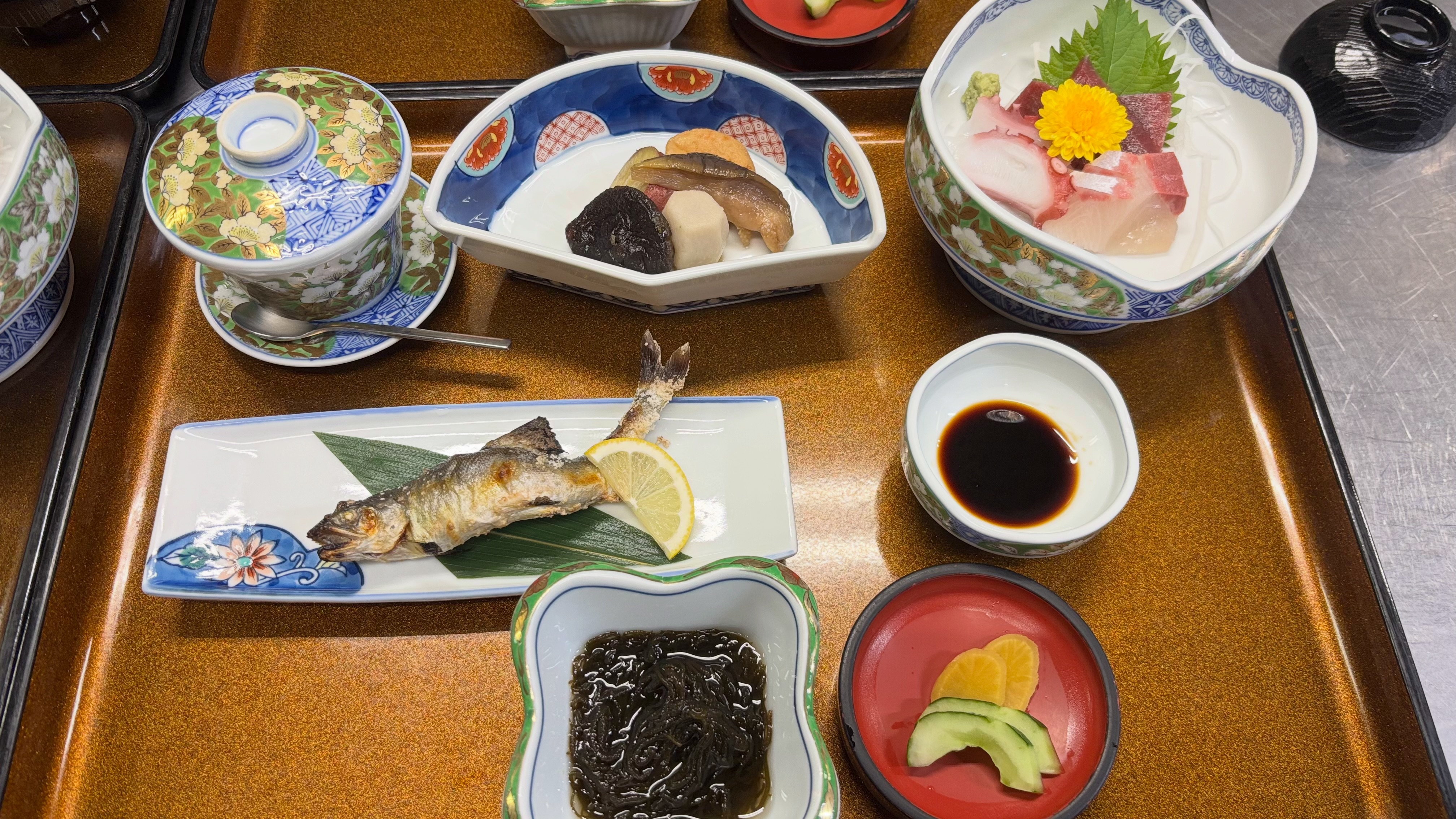 お 食事 処 味 咲