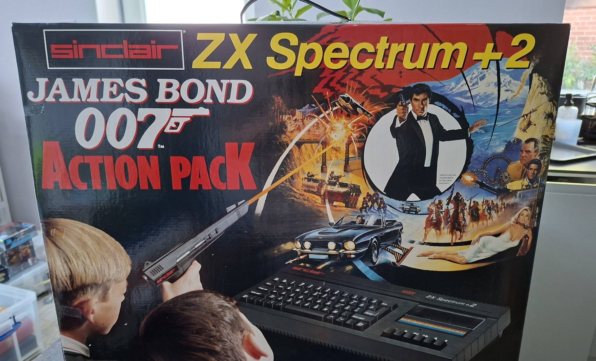 Sinclair ZX Spectrum+2 James Bond 007 action pack