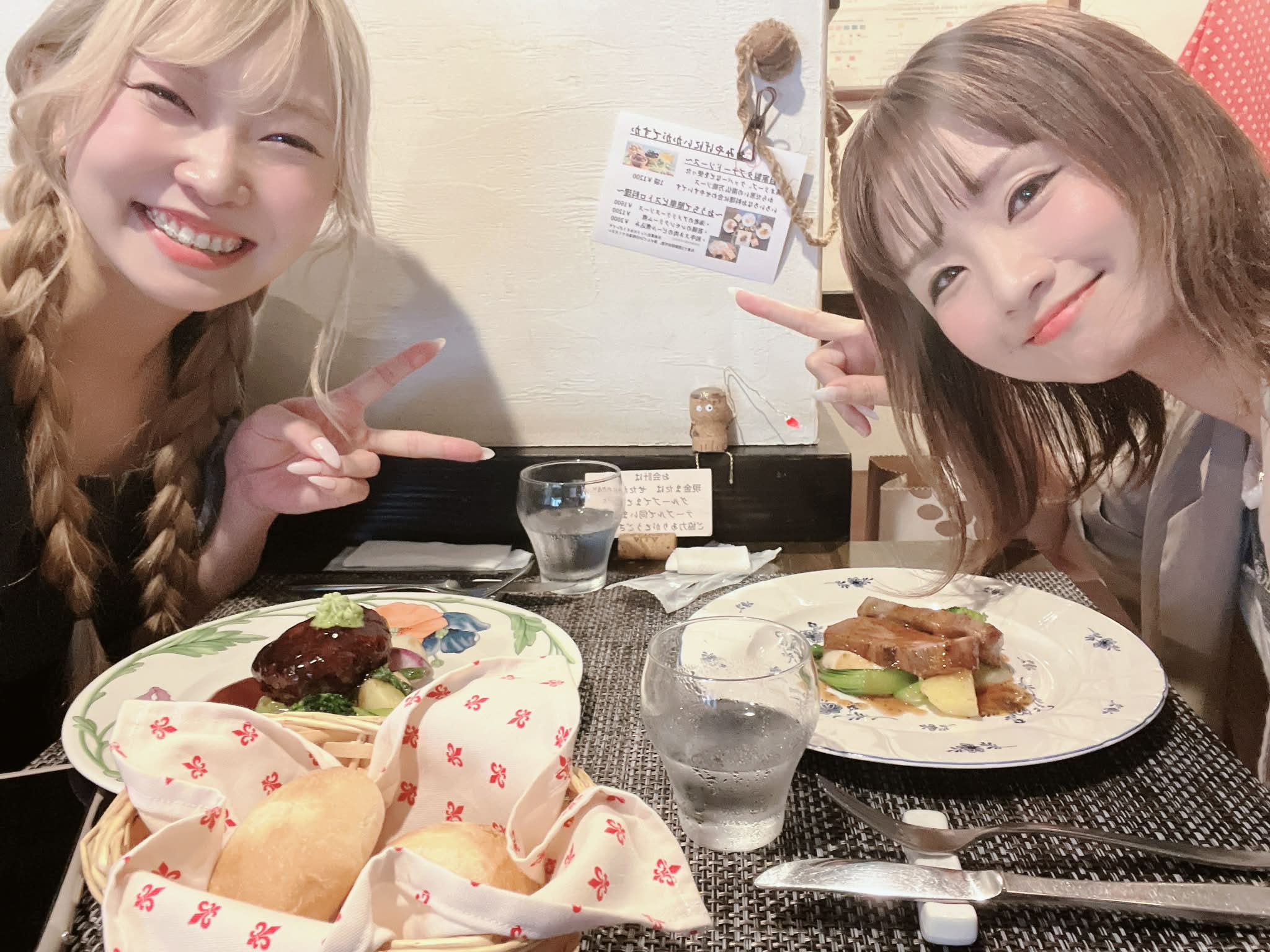 Mika - 上松美香（あげまつみか）プロフィール アルパ、ミニハープ演奏