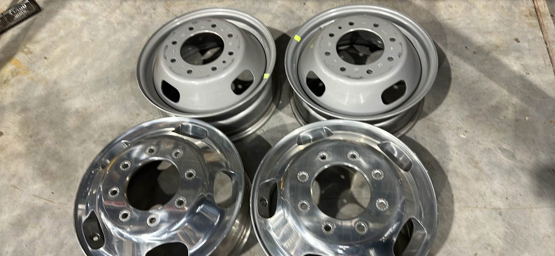 2005-2020 Ford F-350 dually Used 17