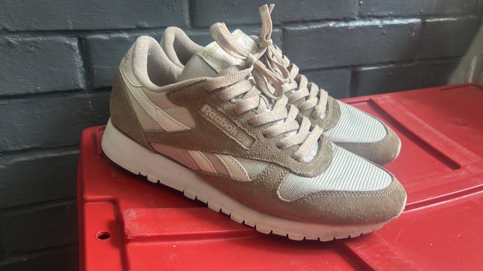 Tenis Under Armour talla 26.5 de uso en buen estado precio $500