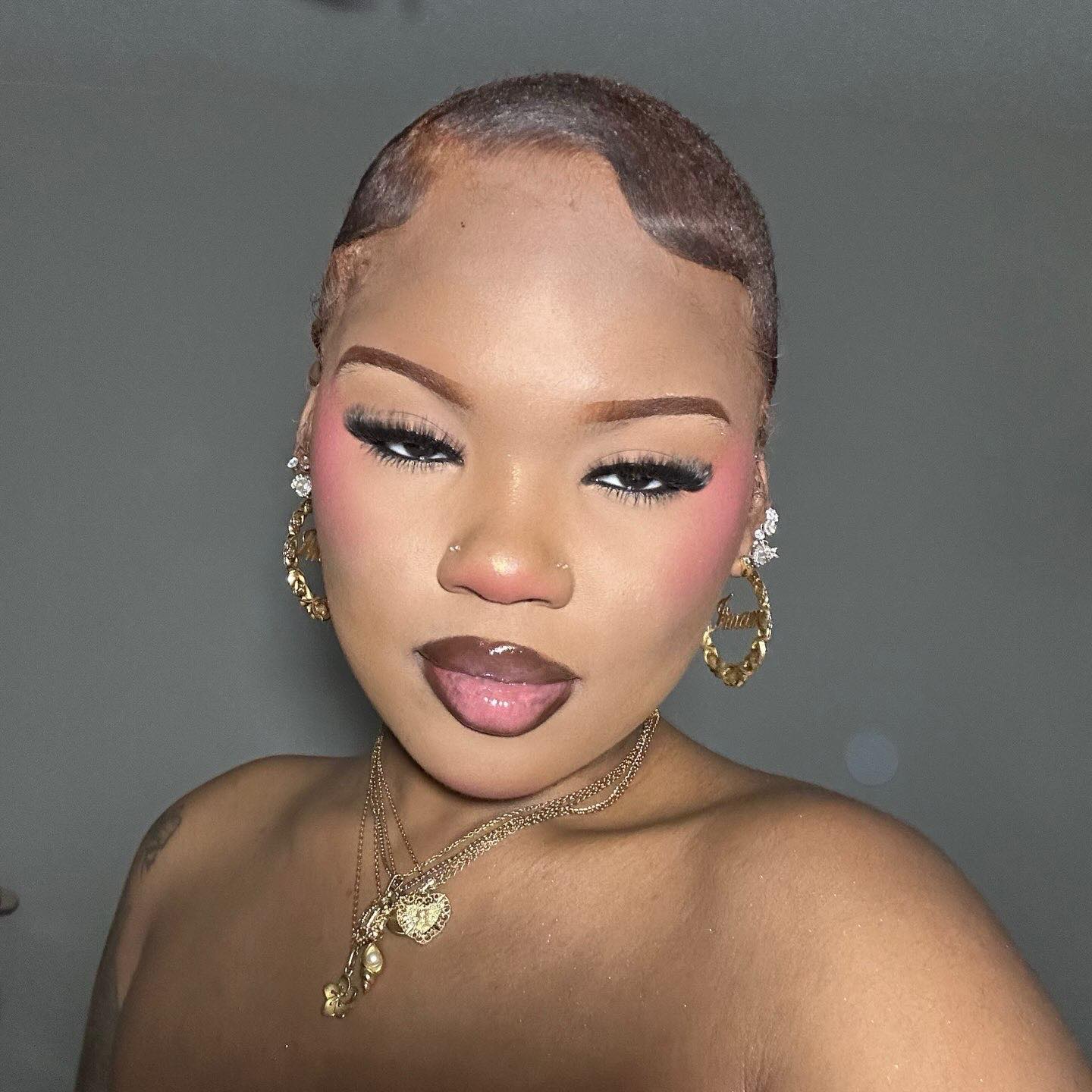 I absolutely love any kind of pink blush on my skin tone 🥰😍 Tarte ...