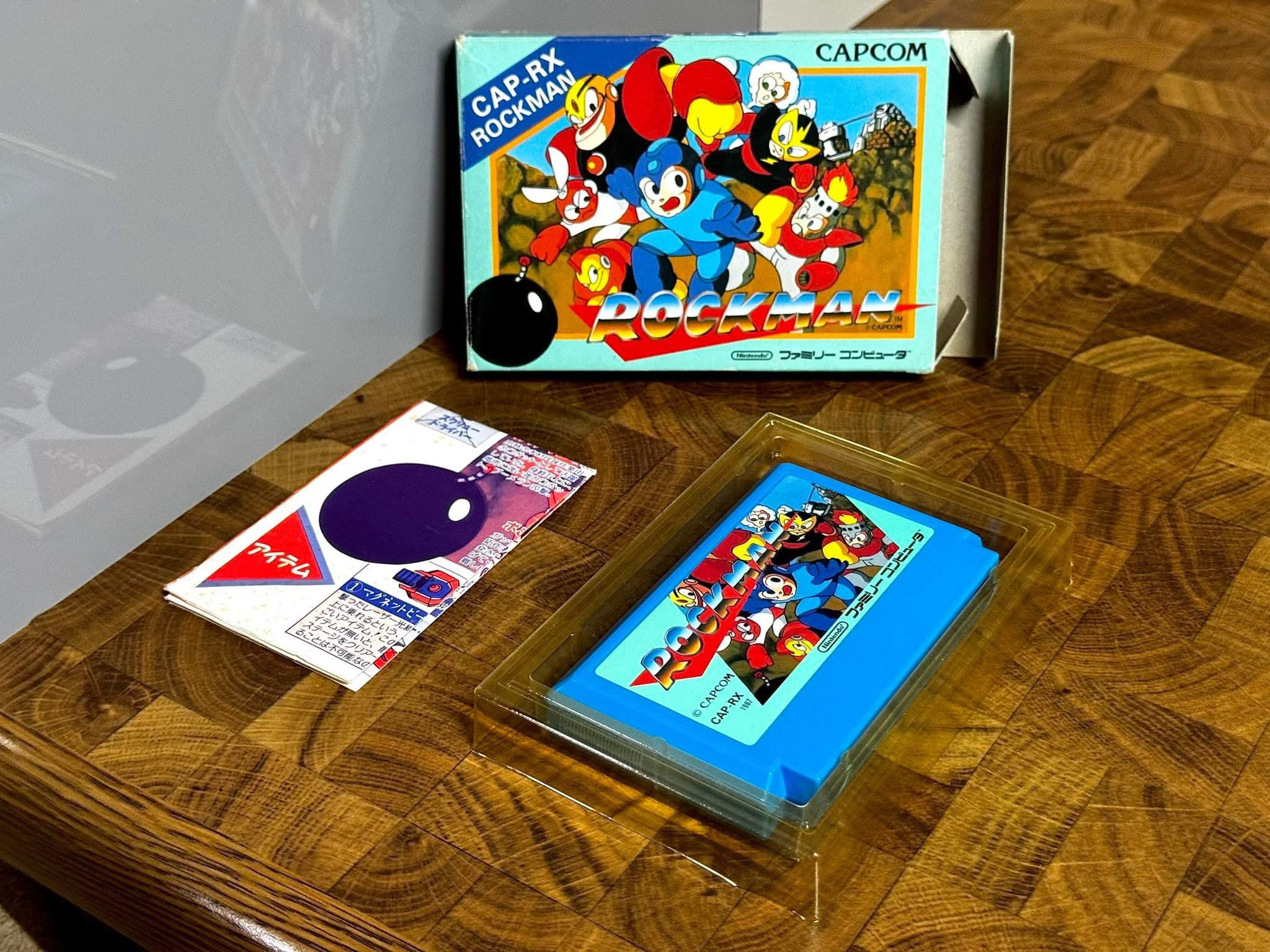 here's my beauty „ROCKMAN“ game❤️ (nintendo famicom / capcom 1987)