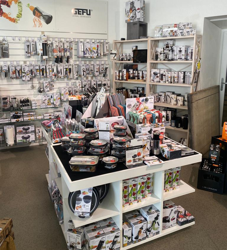 Die Fa. GEFU war zu besuch und hat unseren Laden neu gestaltet. Die neue Verkaufsfläche verleiht dem Ritzenhoff Factory Outlet einen modernen Touch