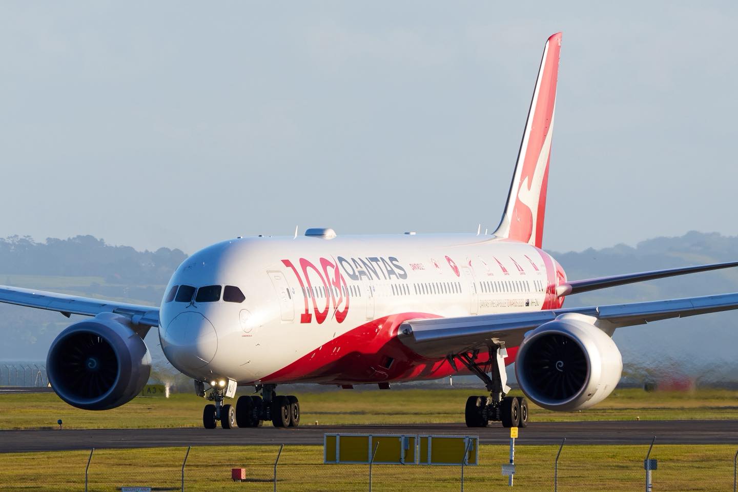 Qantas' 100th anniversary Boeing 787-9 at Auckland Airport
