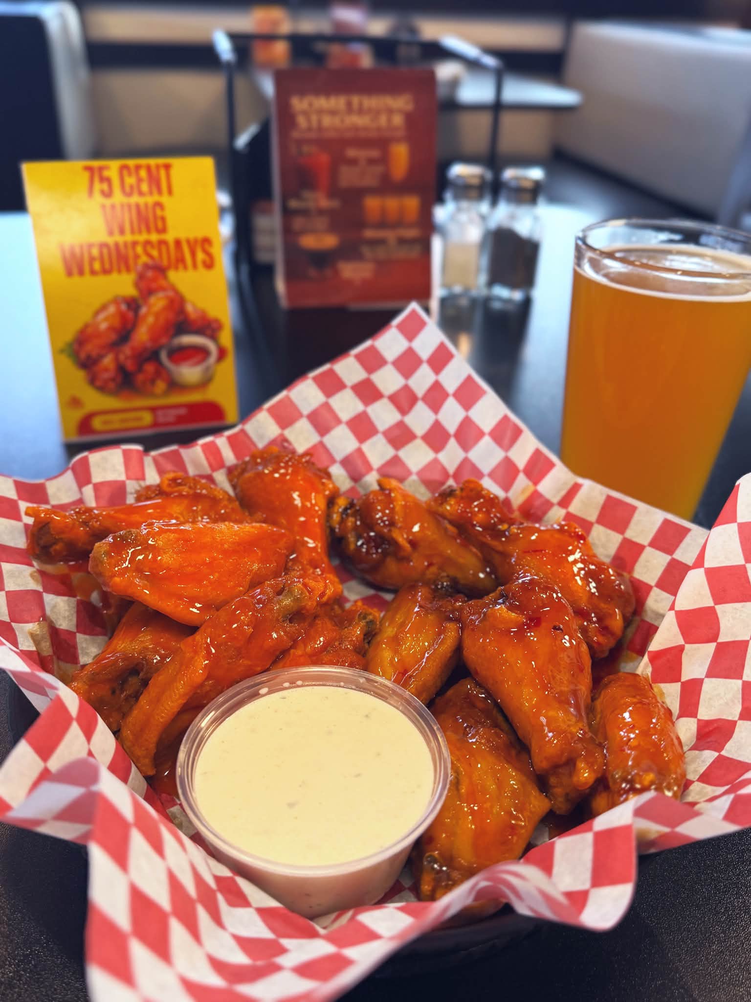 Holywings© ホーリーウィングス　N3セット10点 Wednesday traditional wing deals in Quad City | Moline, IL