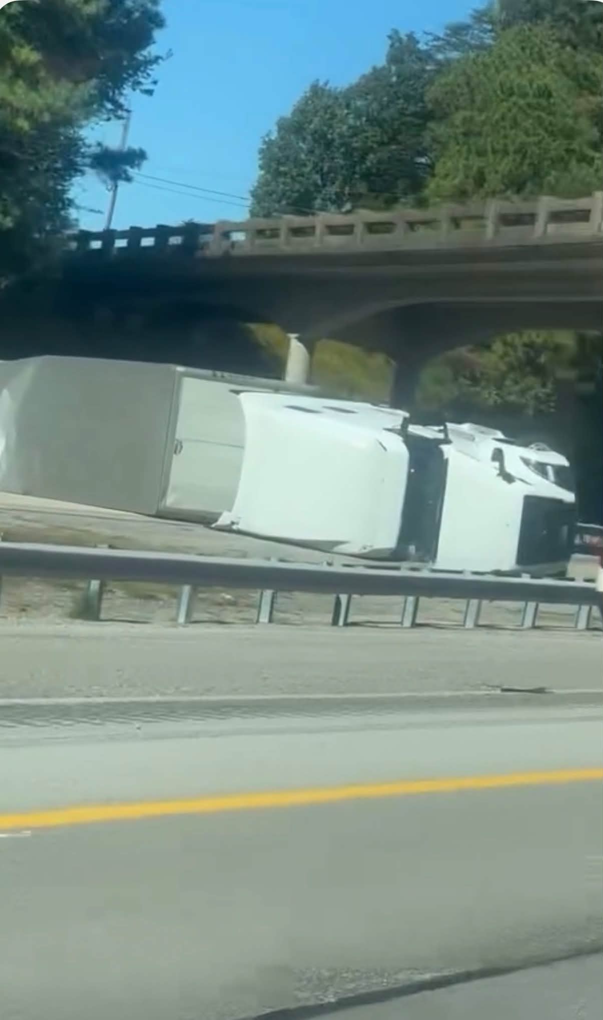 TRAFFIC: Report “Overturned 18 wheeler blocking all traffic east