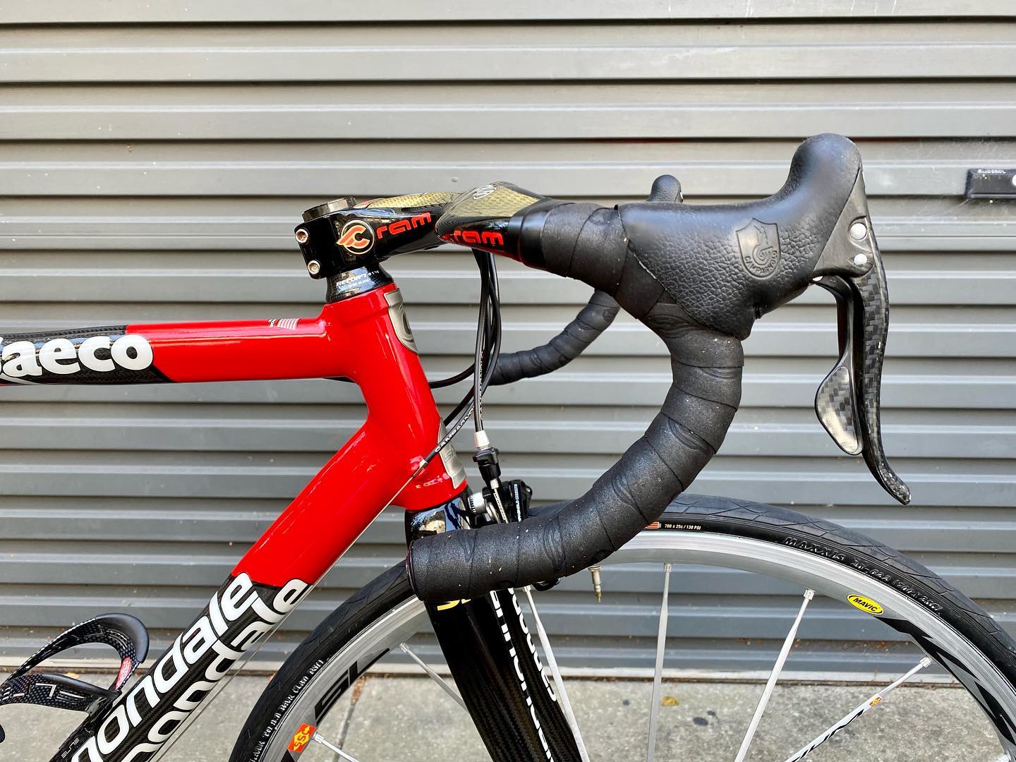 Very nice Cannondale six13 with Campagnolo 10 speed, Si cranks and