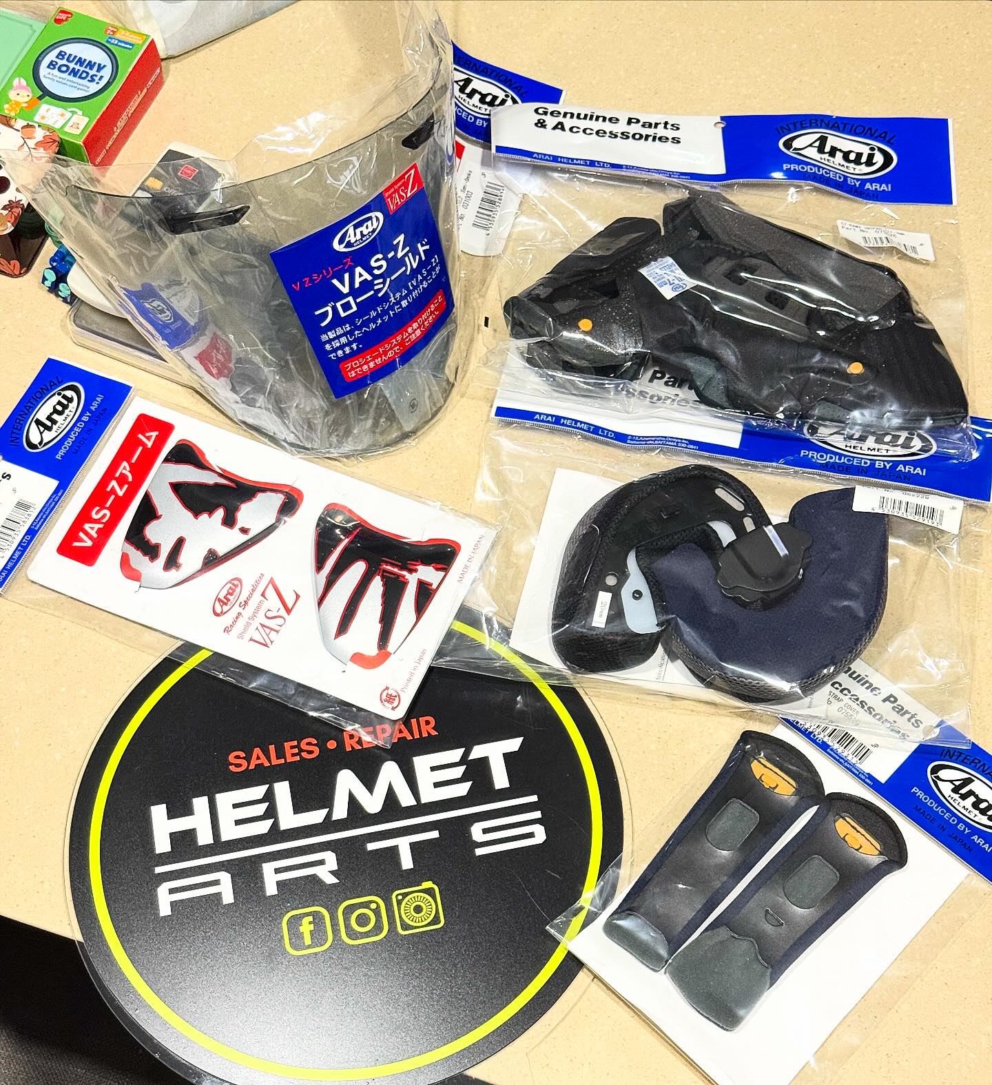 bell nomad mips mountain bike helmet 2 Ergo Fit Adjustment Trail-Specific Design Protect your head while Color:BROKEN MOONLIGHT meta-model-dotcom-backpack Used-SUPER73-ZX LE- Speedway