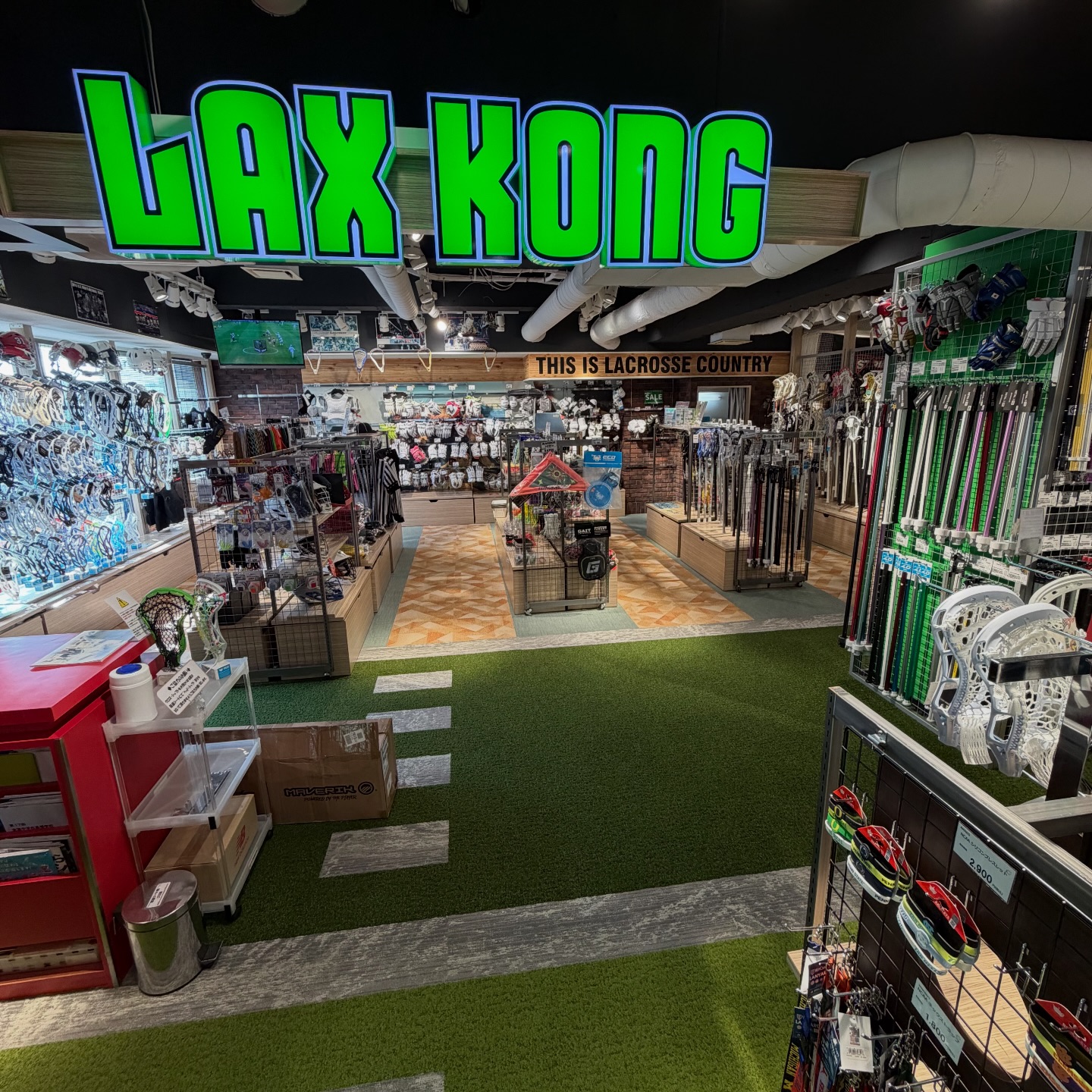 LAX - 【商品入荷のお知らせ】 NIKE フェイスオフバックパック 大人気