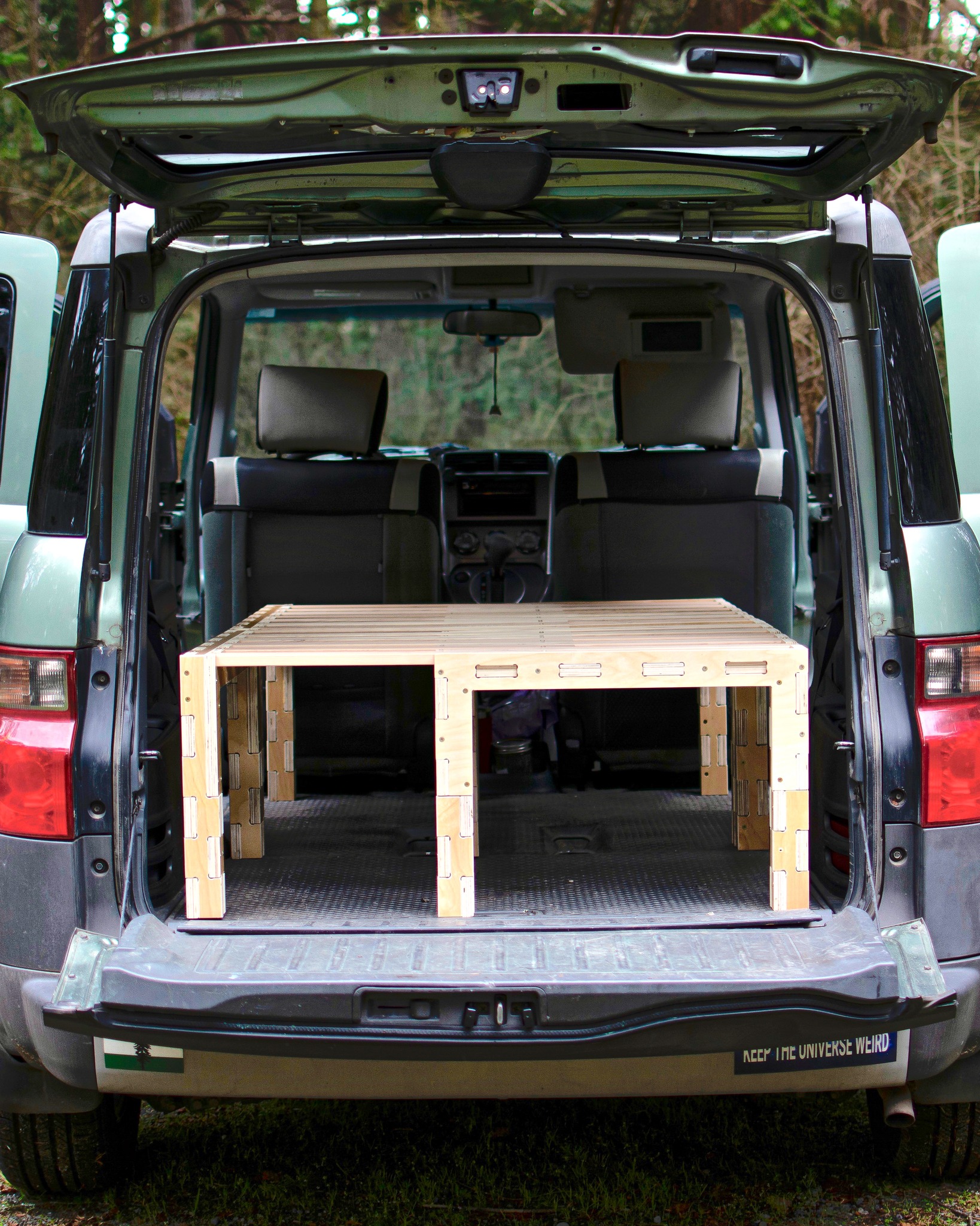 CampnCar Trunk Bunk 車中泊ベッド SUV ミニバン キャンプ Trunk Bunk
