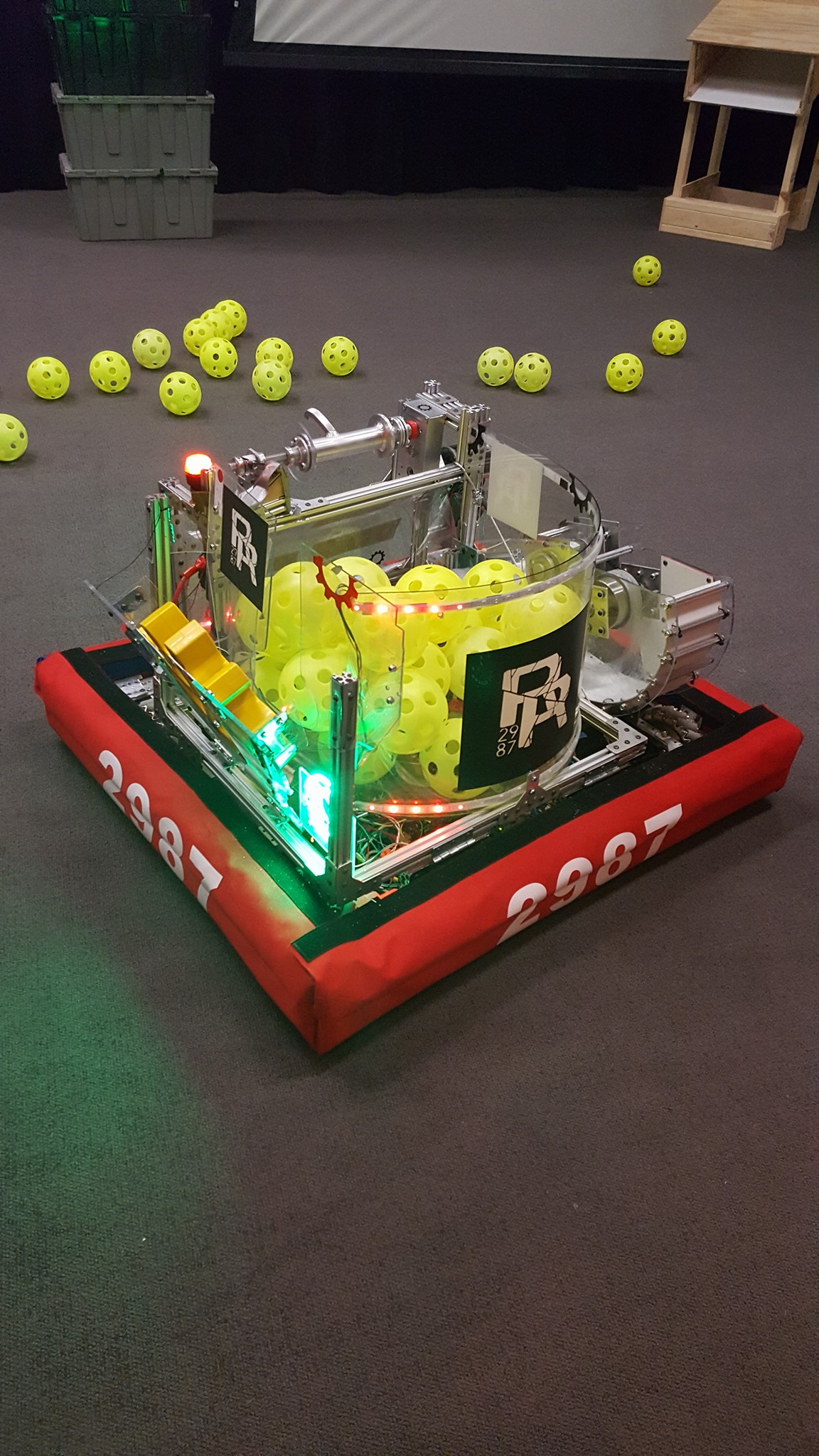 The robot is looking good!... - Rogue Robotics - Farmington