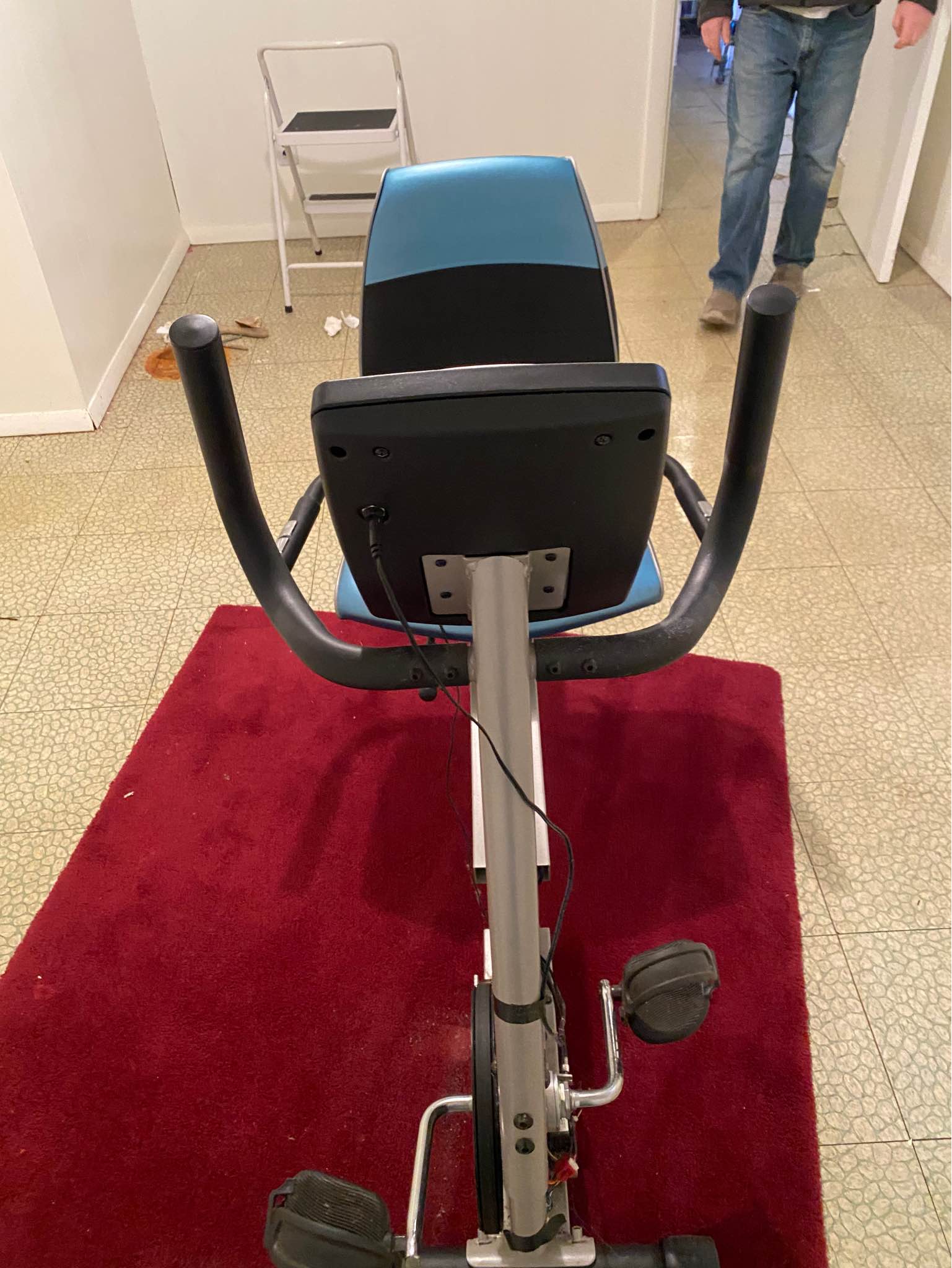 FREE – Pro-Form XP 400 R Recumbent Exercise Bike (2010) - Women's ...