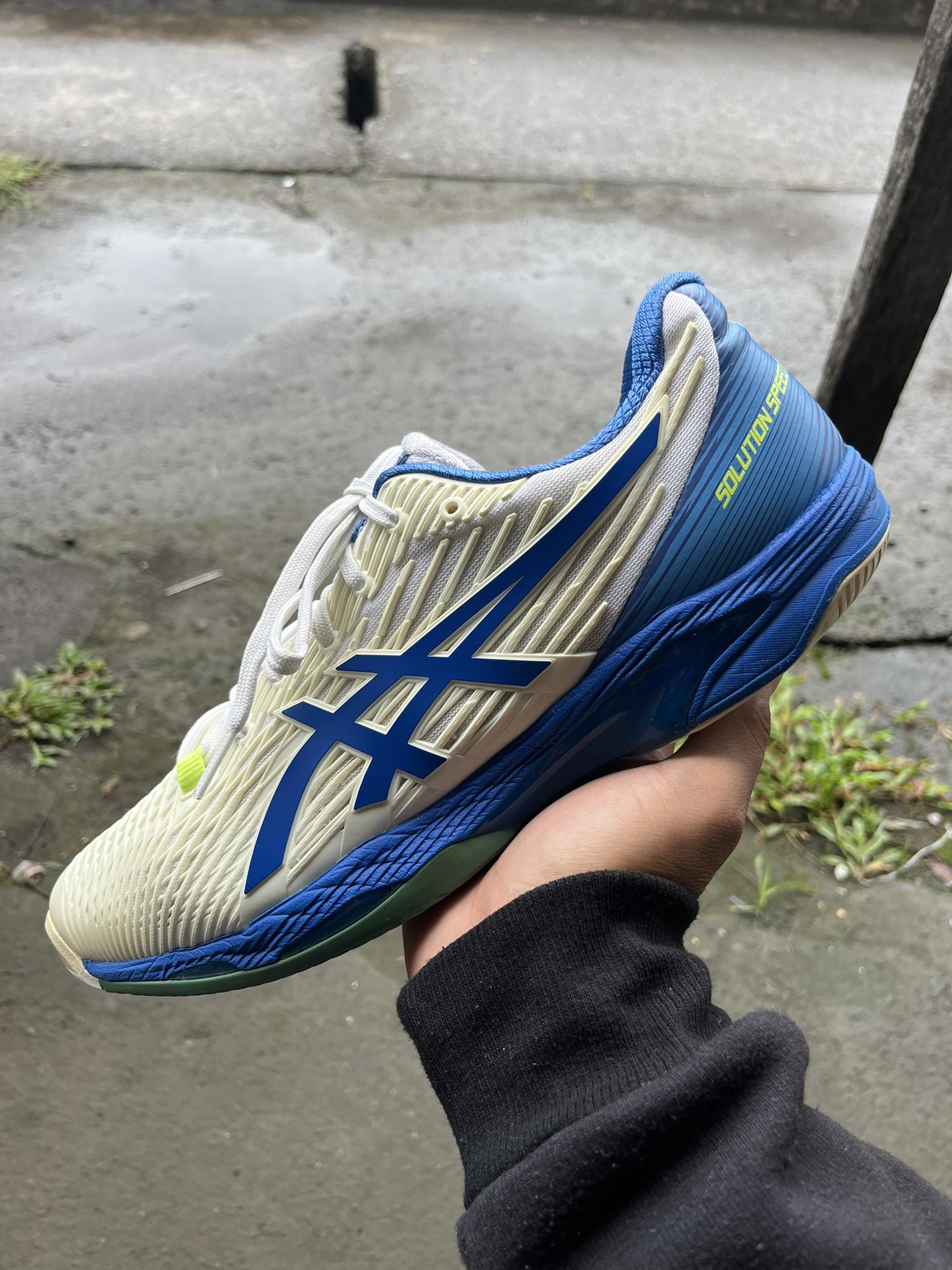 LAST PAIR
