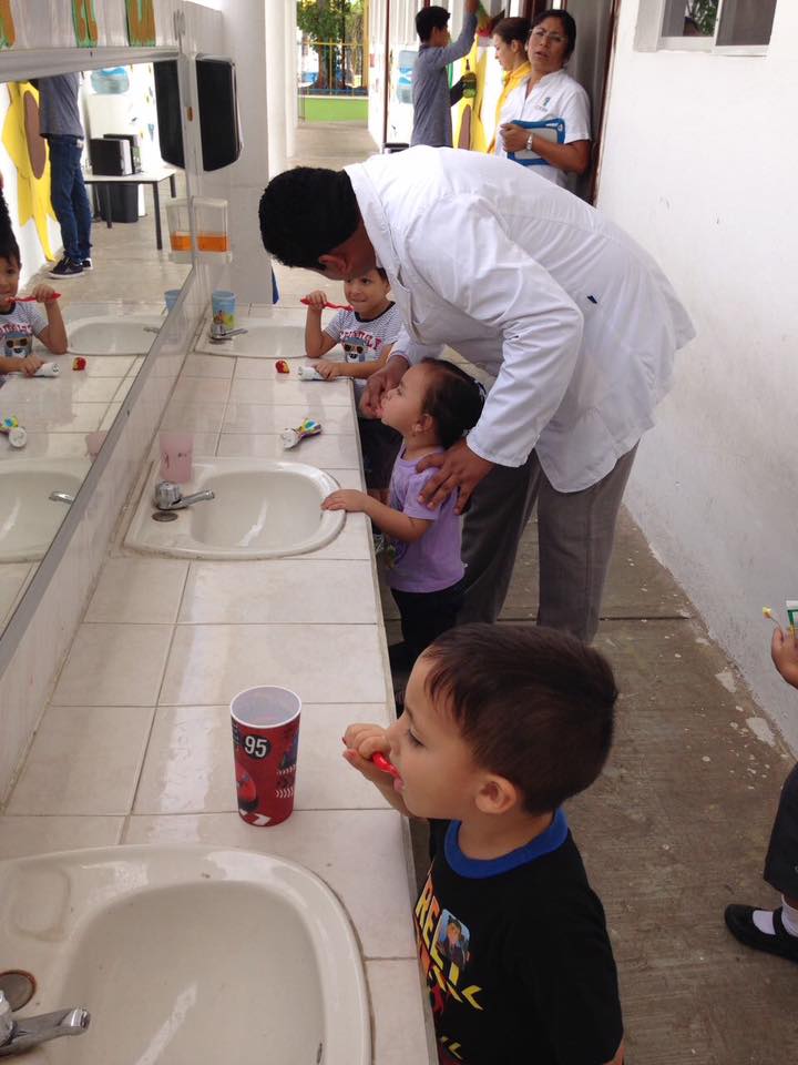 El Kinder en el día de la... - Coldem, Colegio de México
