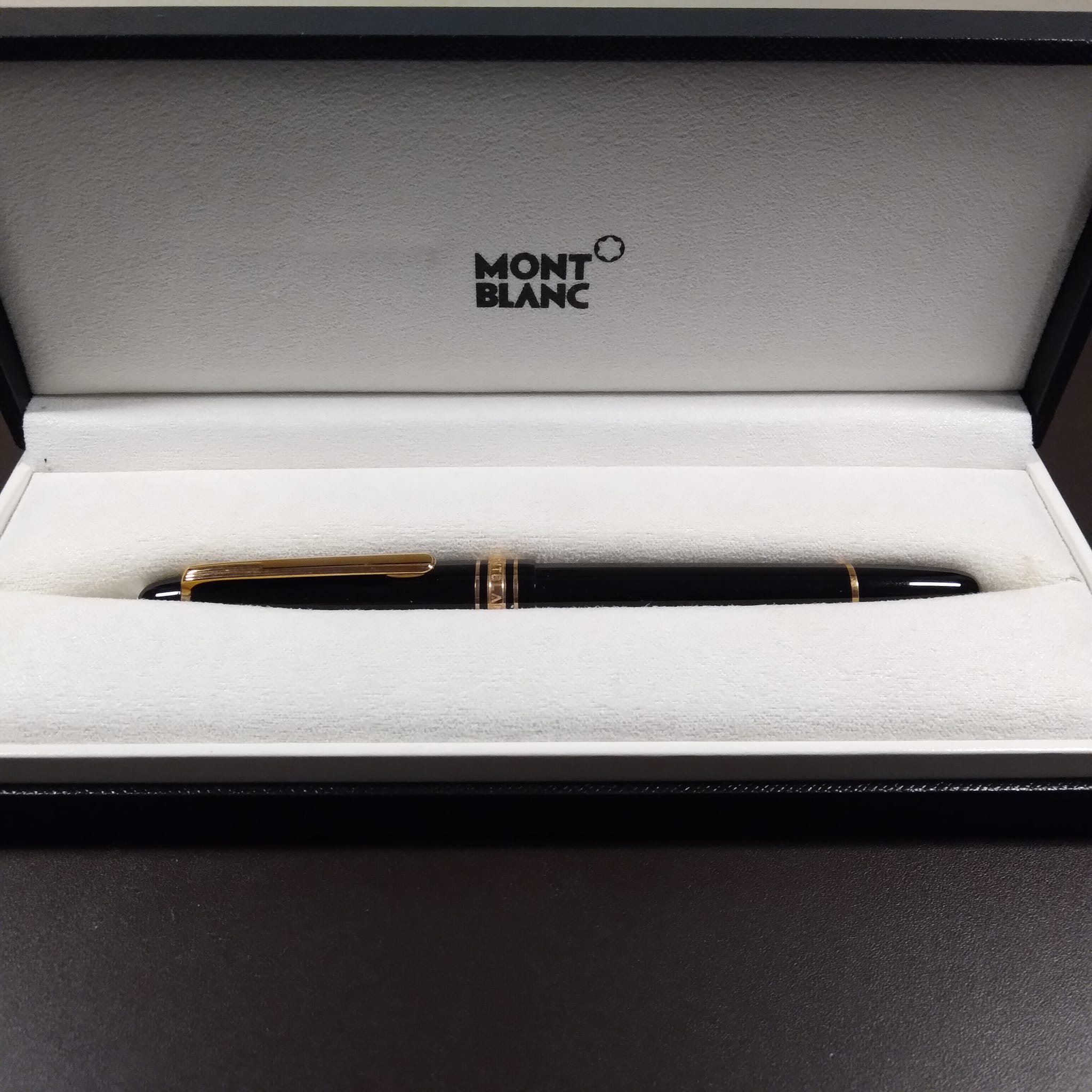 Montblanc Meisterstuck with upside down cap band