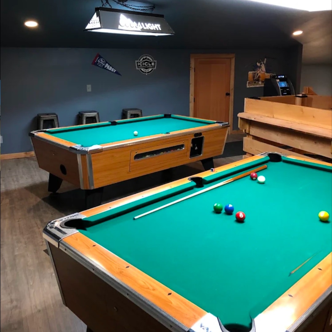 Squirrel - 🏈 FREE POOL SUNDAYS! 🎱 Start your morning with us as the ...