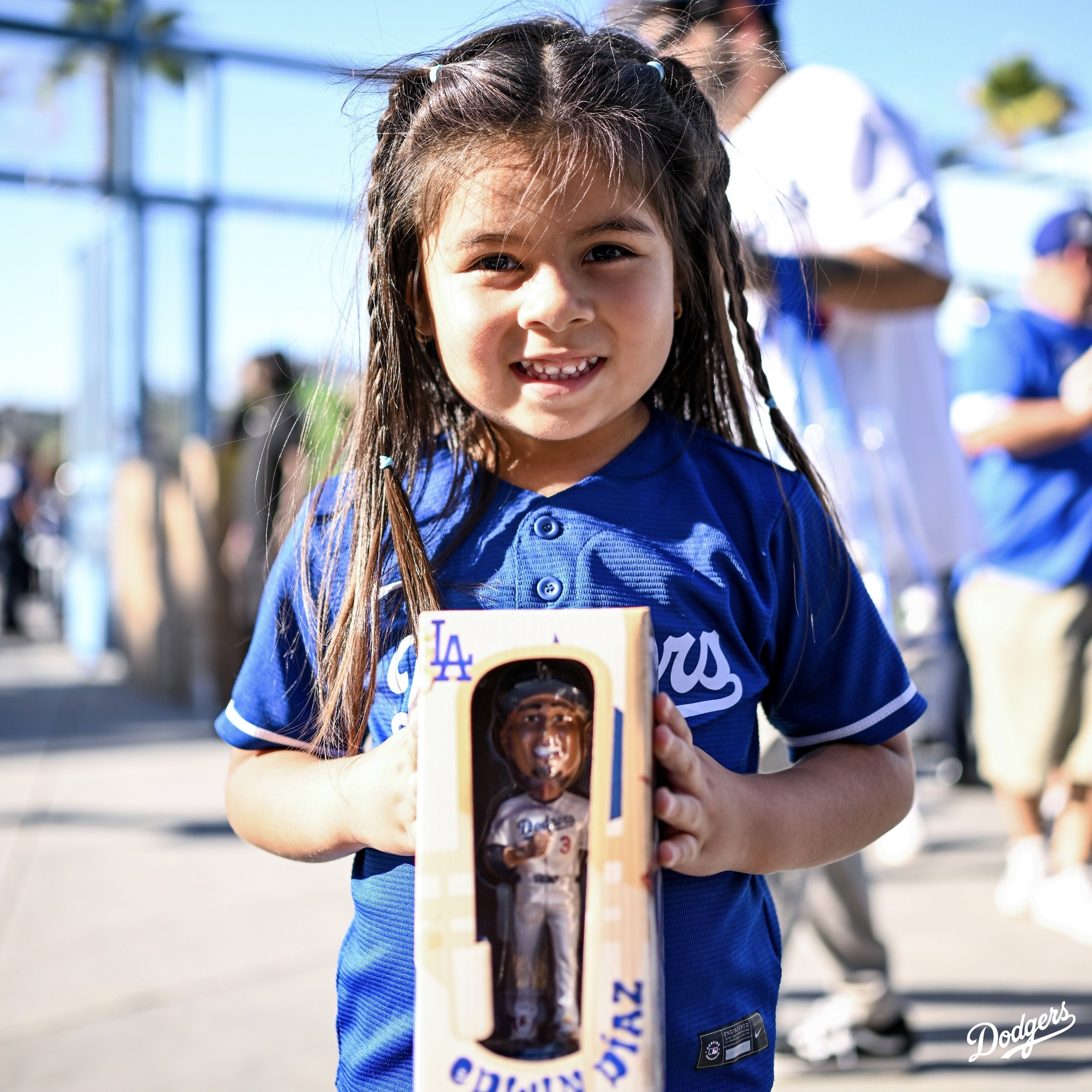It's Edwin Díaz Bobblehead Night presented by Budweiser!