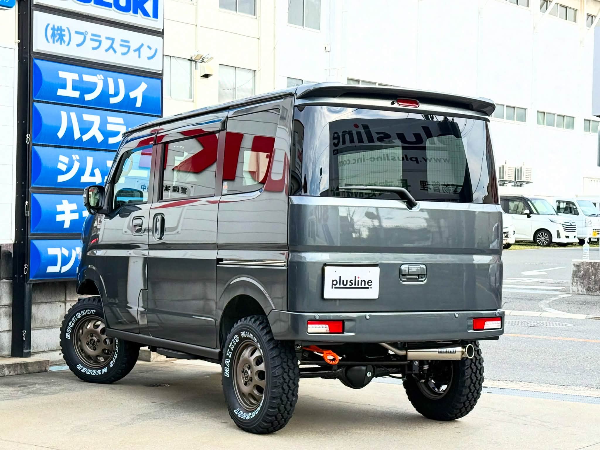 新商品のご案内です！ 大好評のフィールドコンクエストホイールに 新色