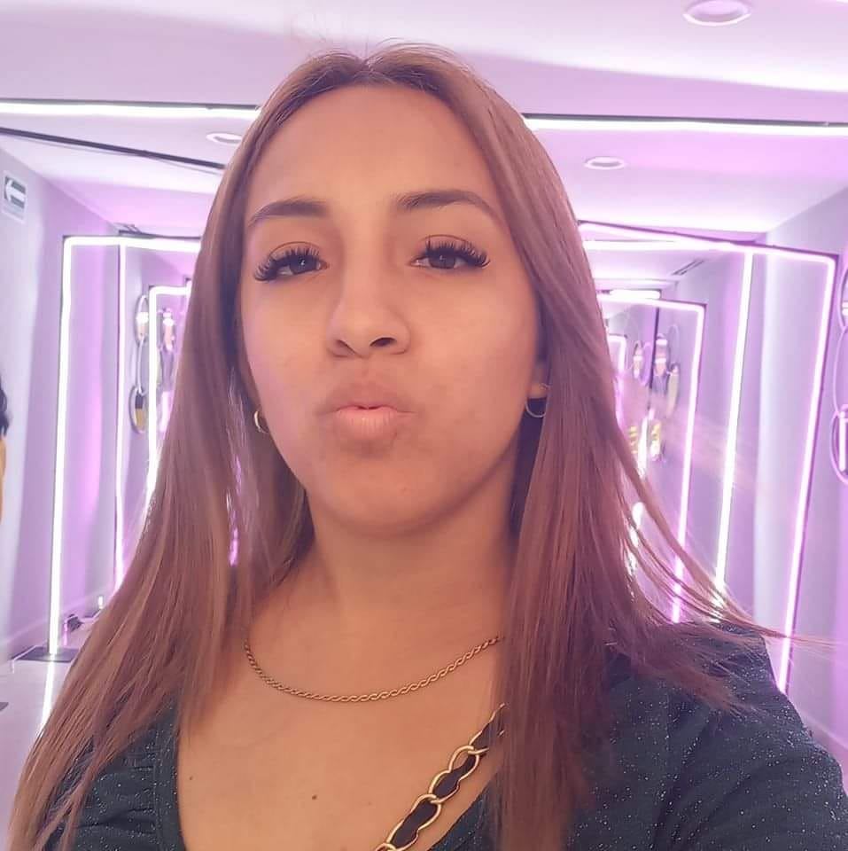 Vanee Vazqeez