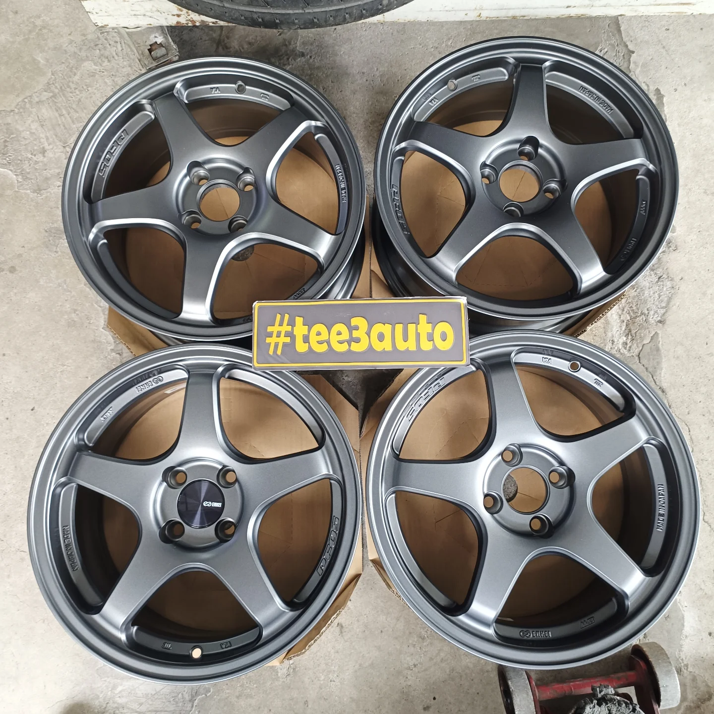 ? Pre-Order ? Model : ENKEI PF05 ?? (NEW) Size : 16 x 7J 