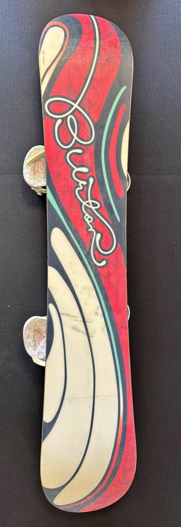 burton feelgood vintage women's 152 snowboard gorgeous mountain scene - 2027 it boasts a unique shape New and used Snowboard-burton-feelgood-femme for