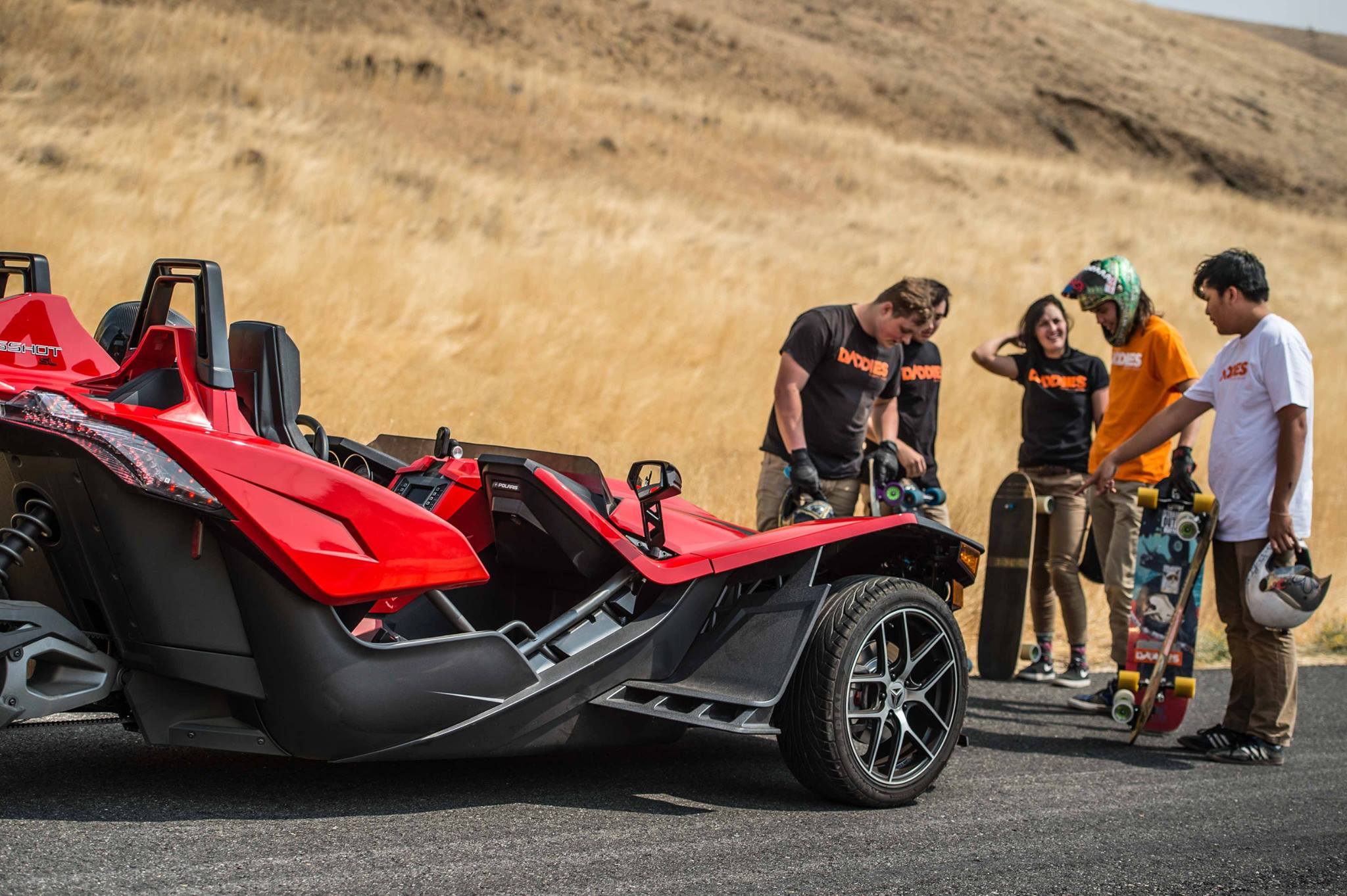 el-slingshot-no-deja-indiferente-polaris-slingshot-spain