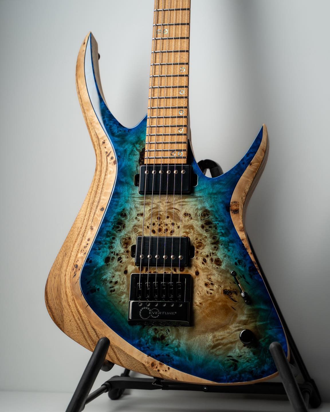 Kiesel - The popular 90's era X220 is back! With it's re