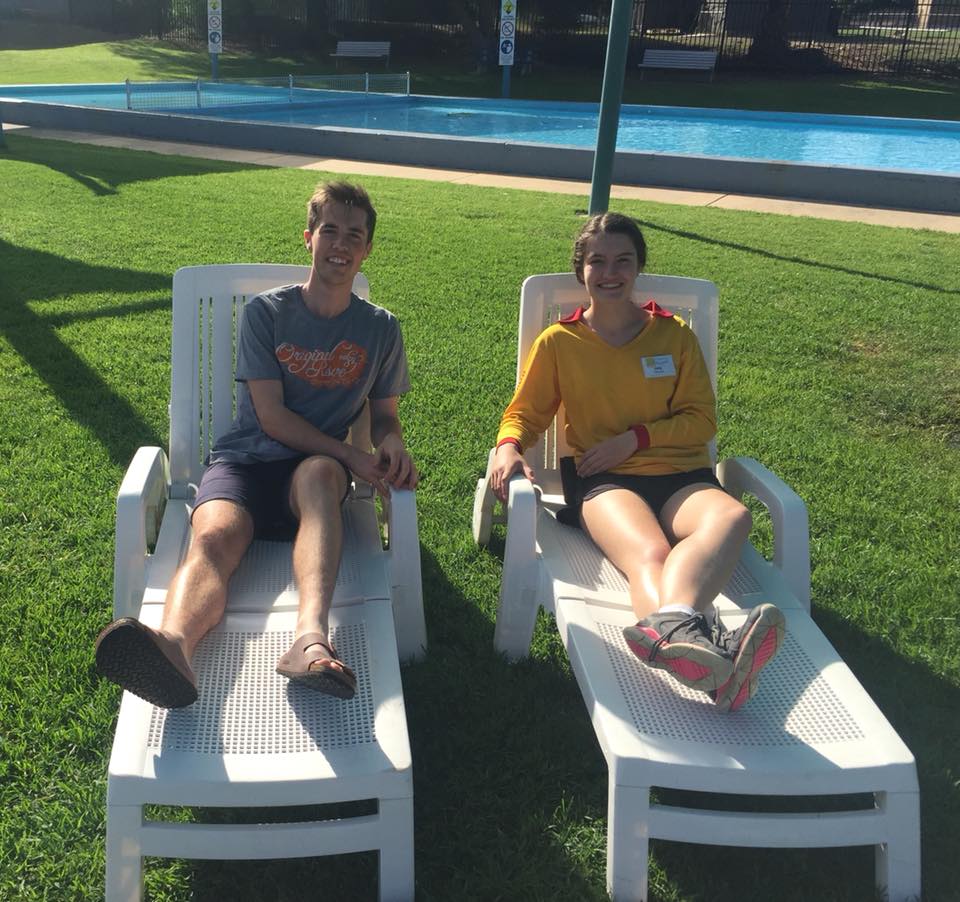 FOCUS ON: Sun lounges! Our sun... - Golden Square Pool