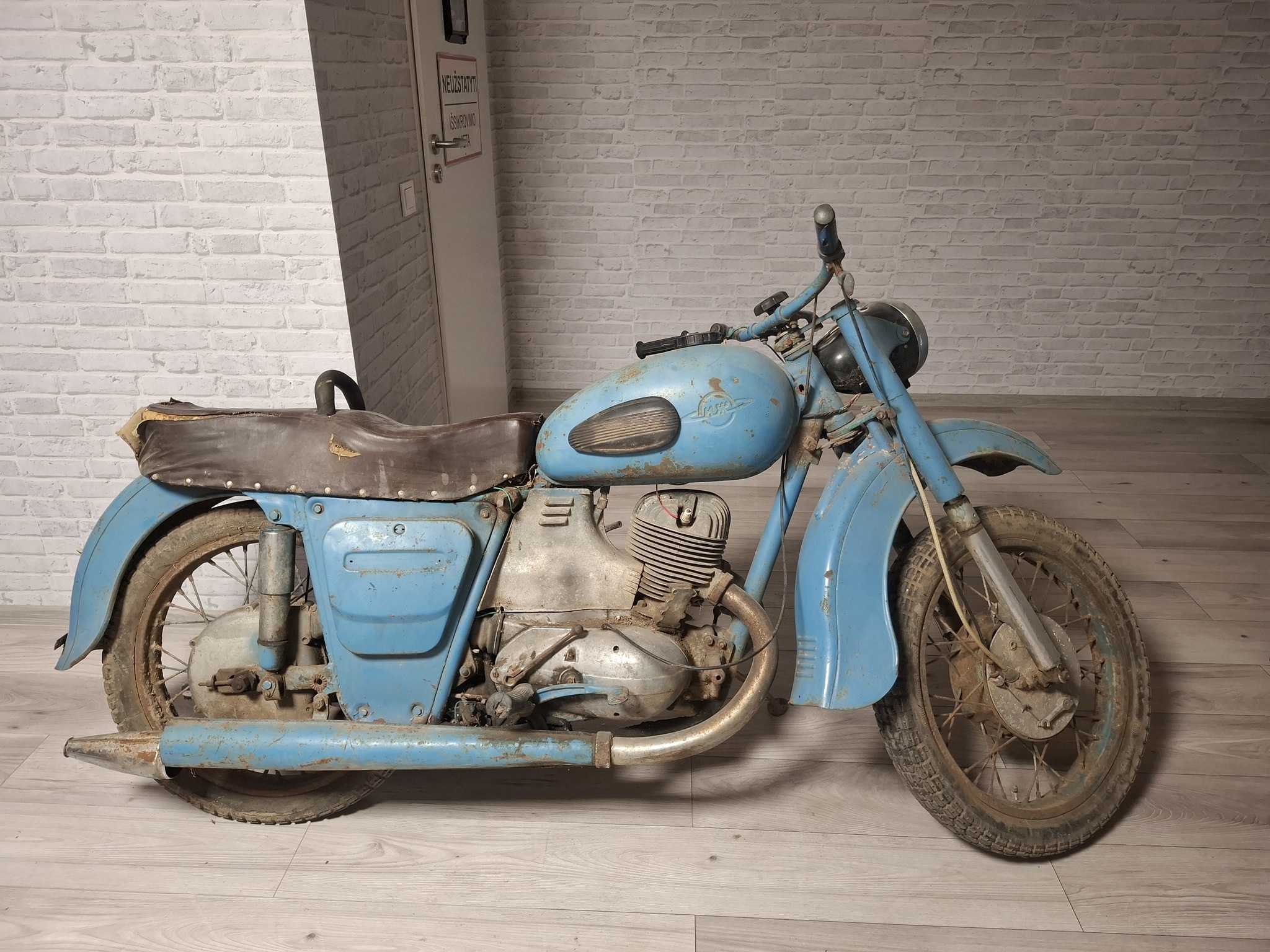 Sovietinių motociklu orginalus degimo kondencatoriai,nenaudoti.3